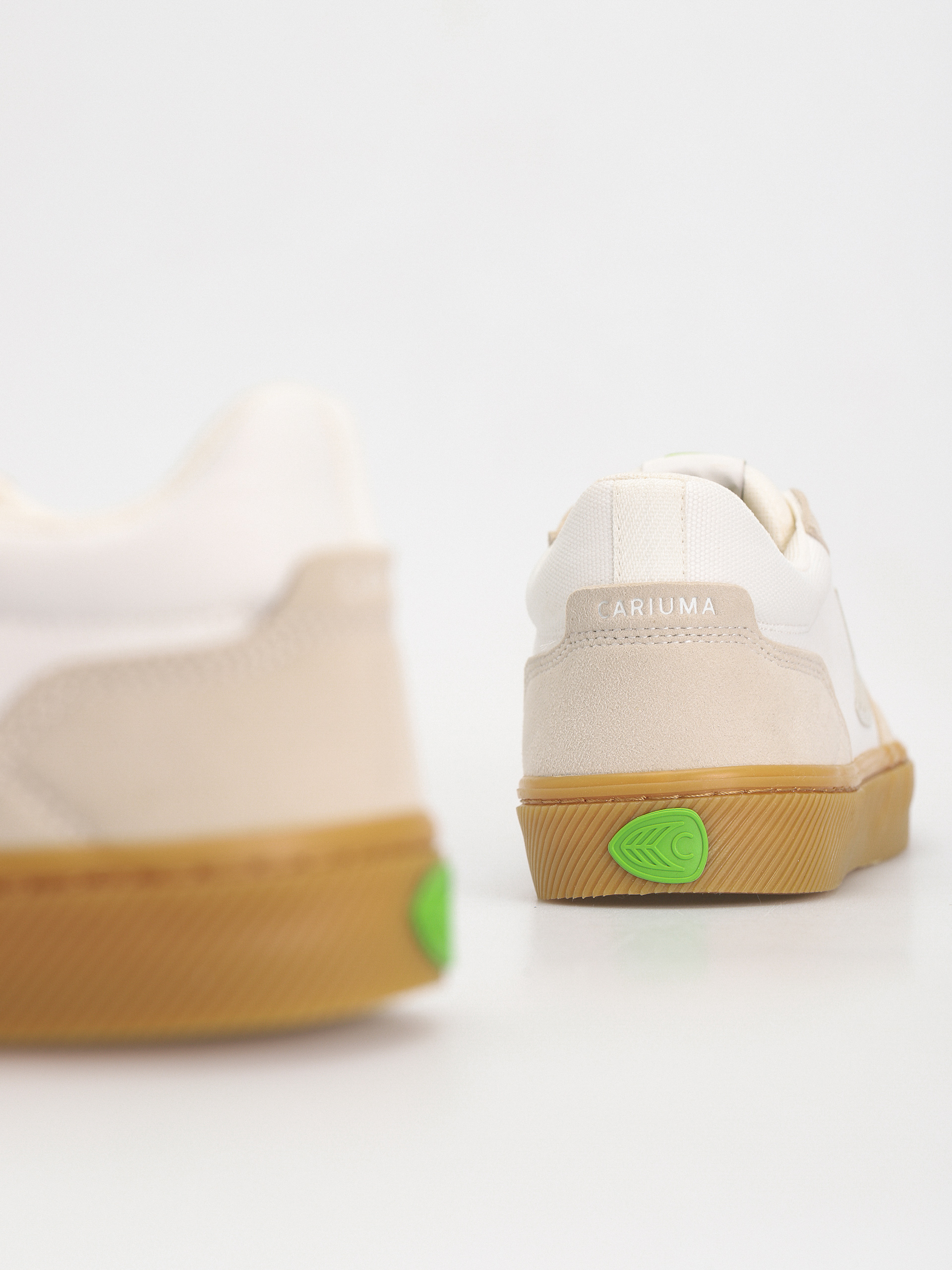 Взуття Cariuma Vallely Pro (gum vintage white/off white/light grey)