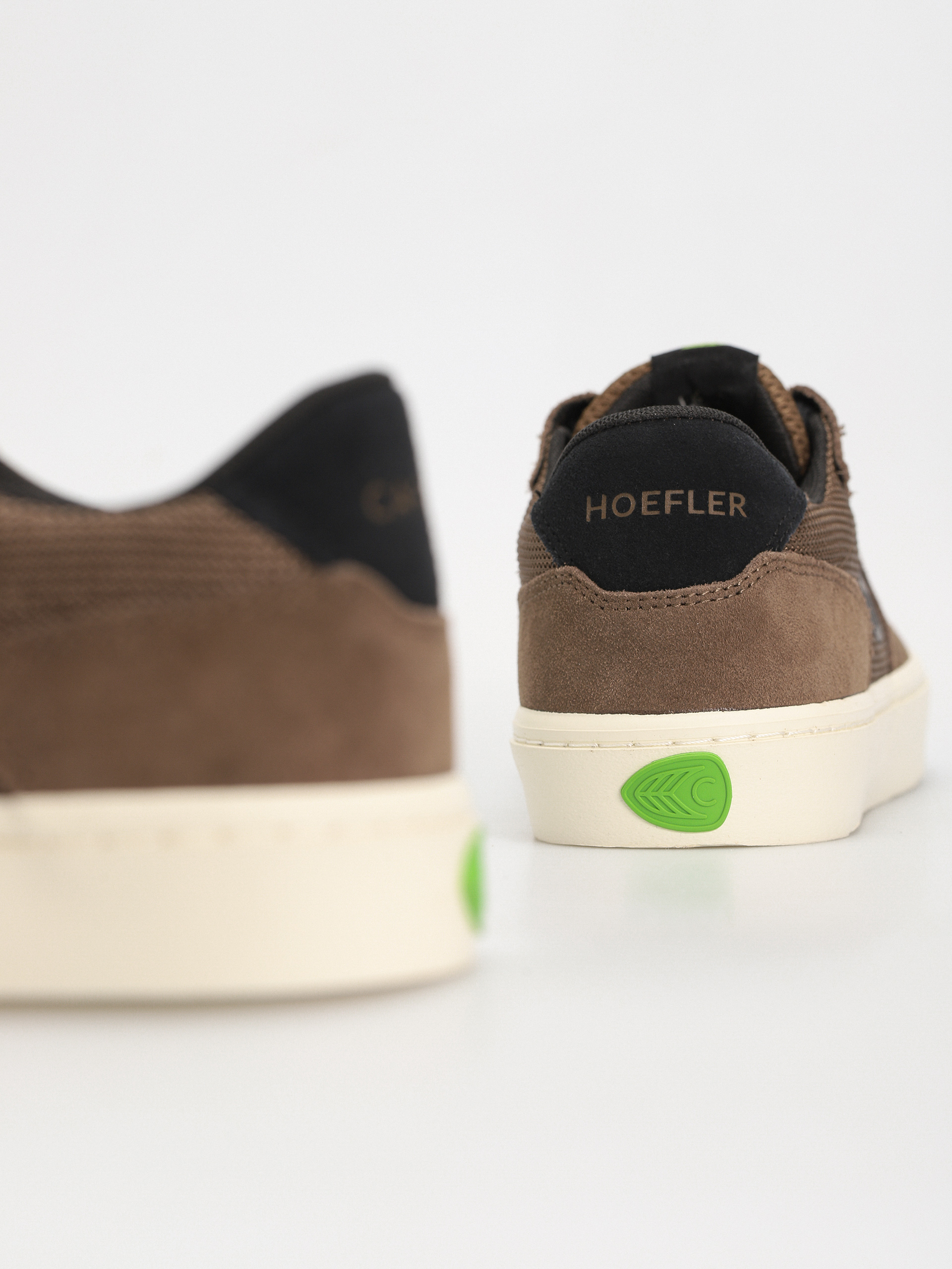 Взуття Cariuma T20 Pro (dark khaki/black)