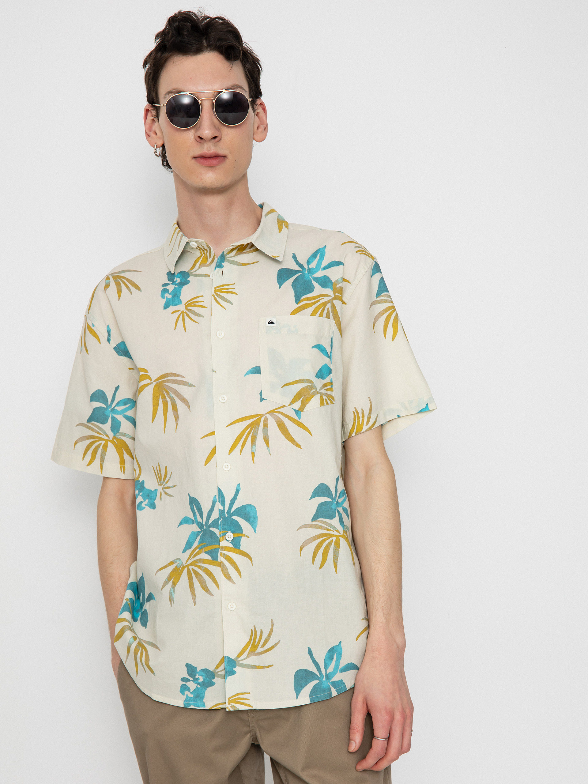 u0421u043eu0440u043eu0447u043au0430 Quiksilver Apero Classic (snow white aop mix b)