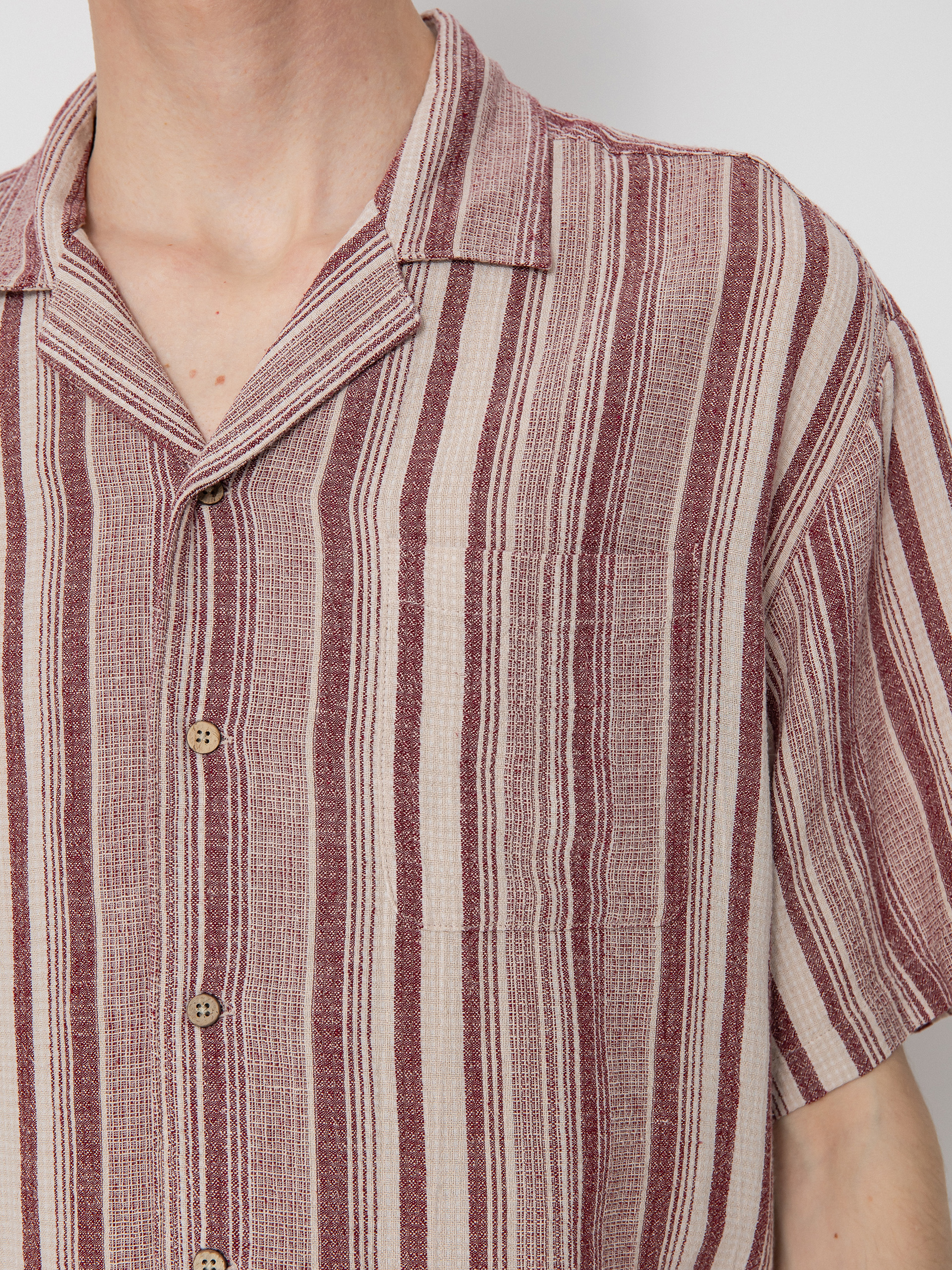 Сорочка Brixton Bunker Seersucker (cranberry juice/off white)