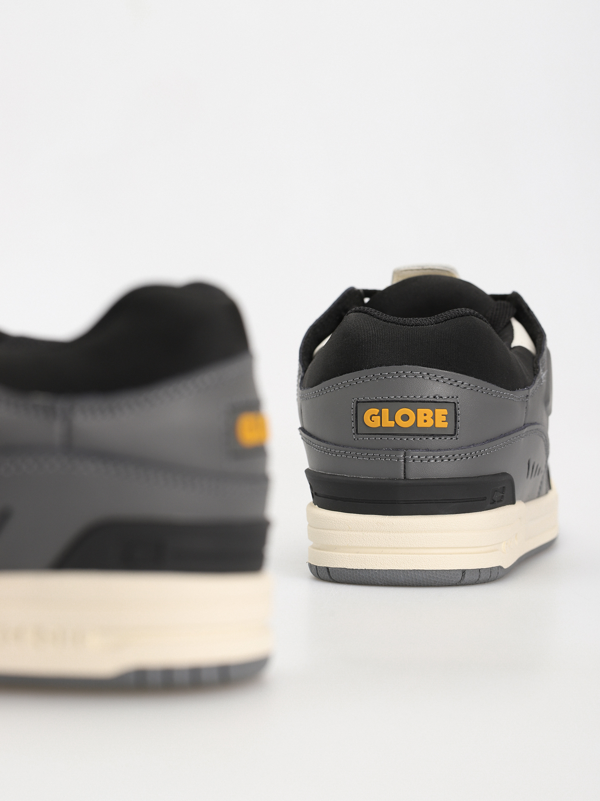 Взуття Globe Fusion (lead/antique)