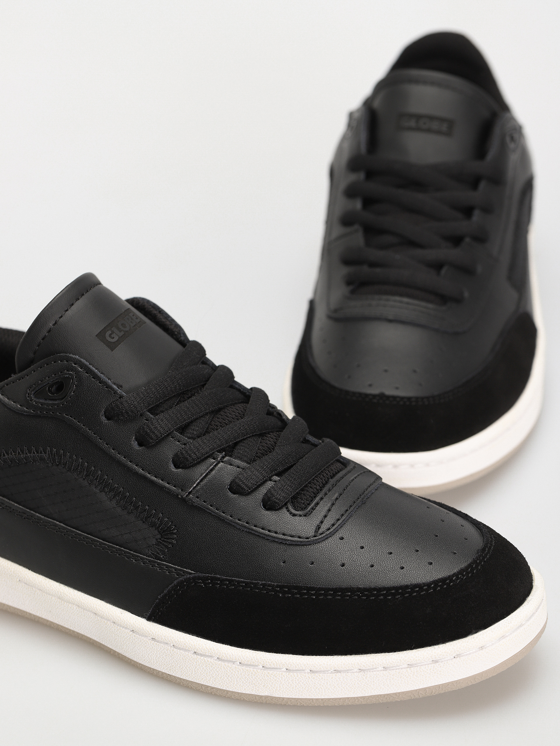 Взуття Globe Holand (black/off white)