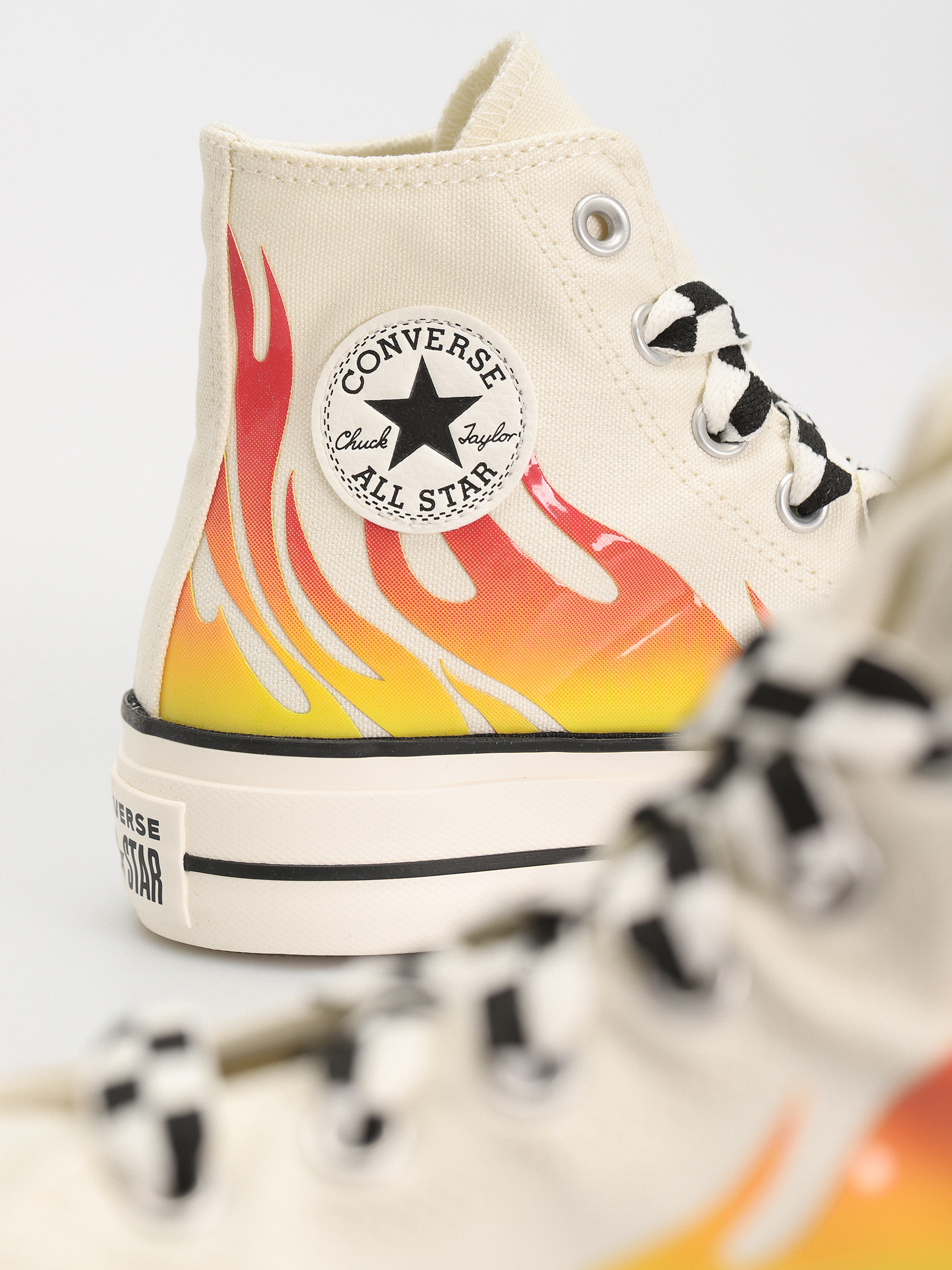 Кеди Converse Chuck Taylor All Star Lift Hi Wmn (flames/off white)