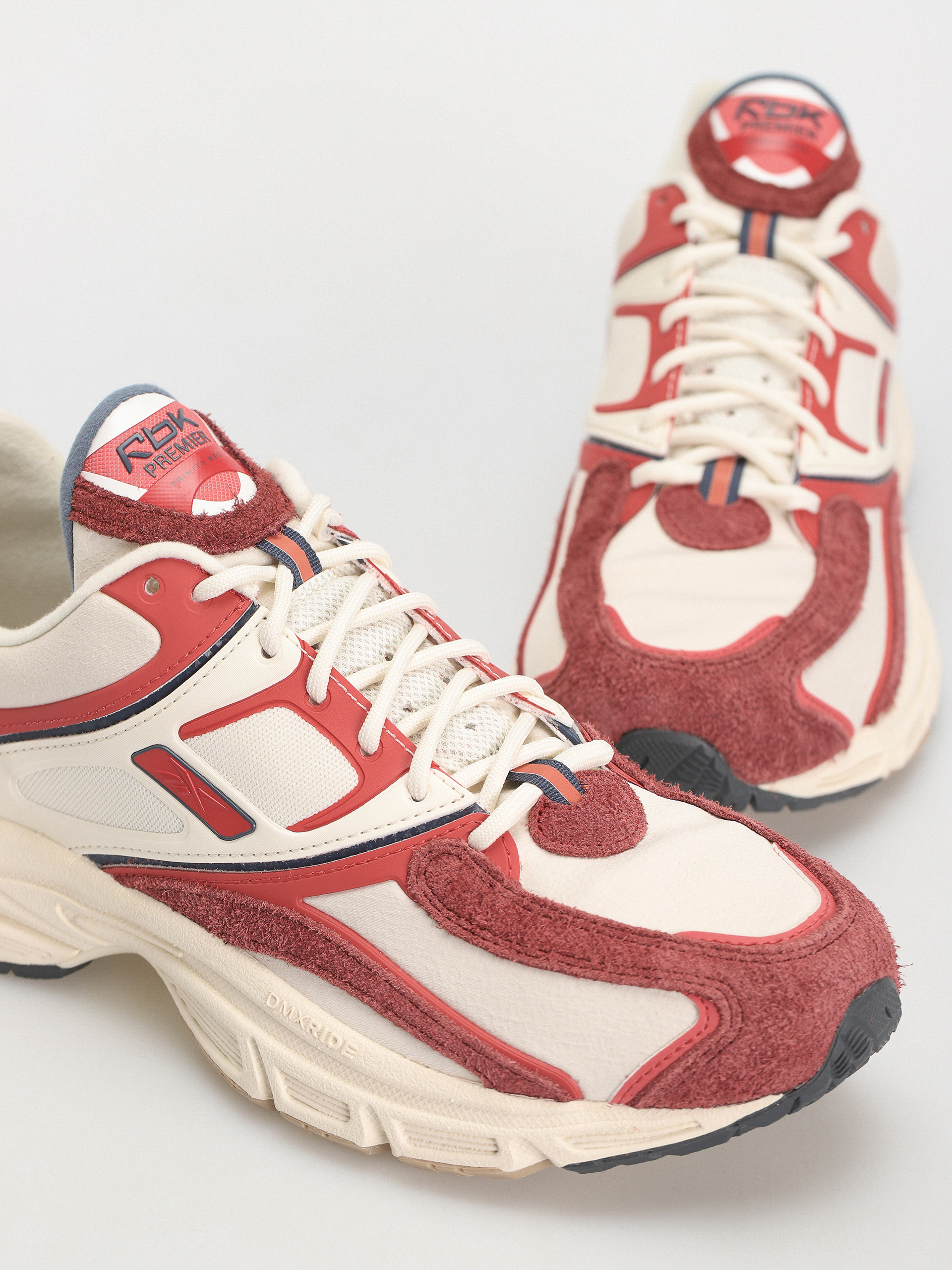 Взуття Reebok Rbk Premier Trinity (vntgchlk/rggdmarn/rylslt)