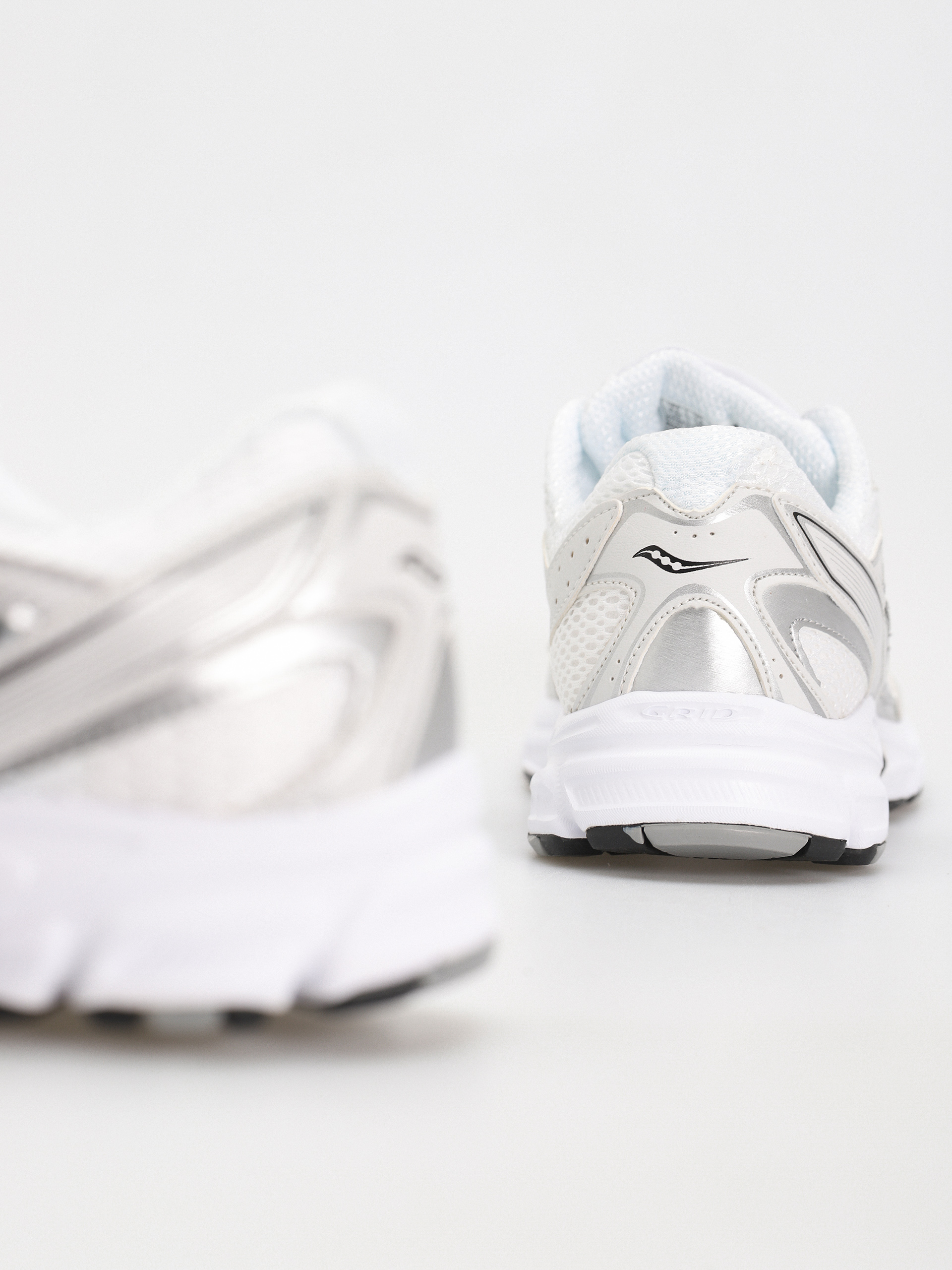 Взуття Saucony Grid Ride Millennium (white/silver)