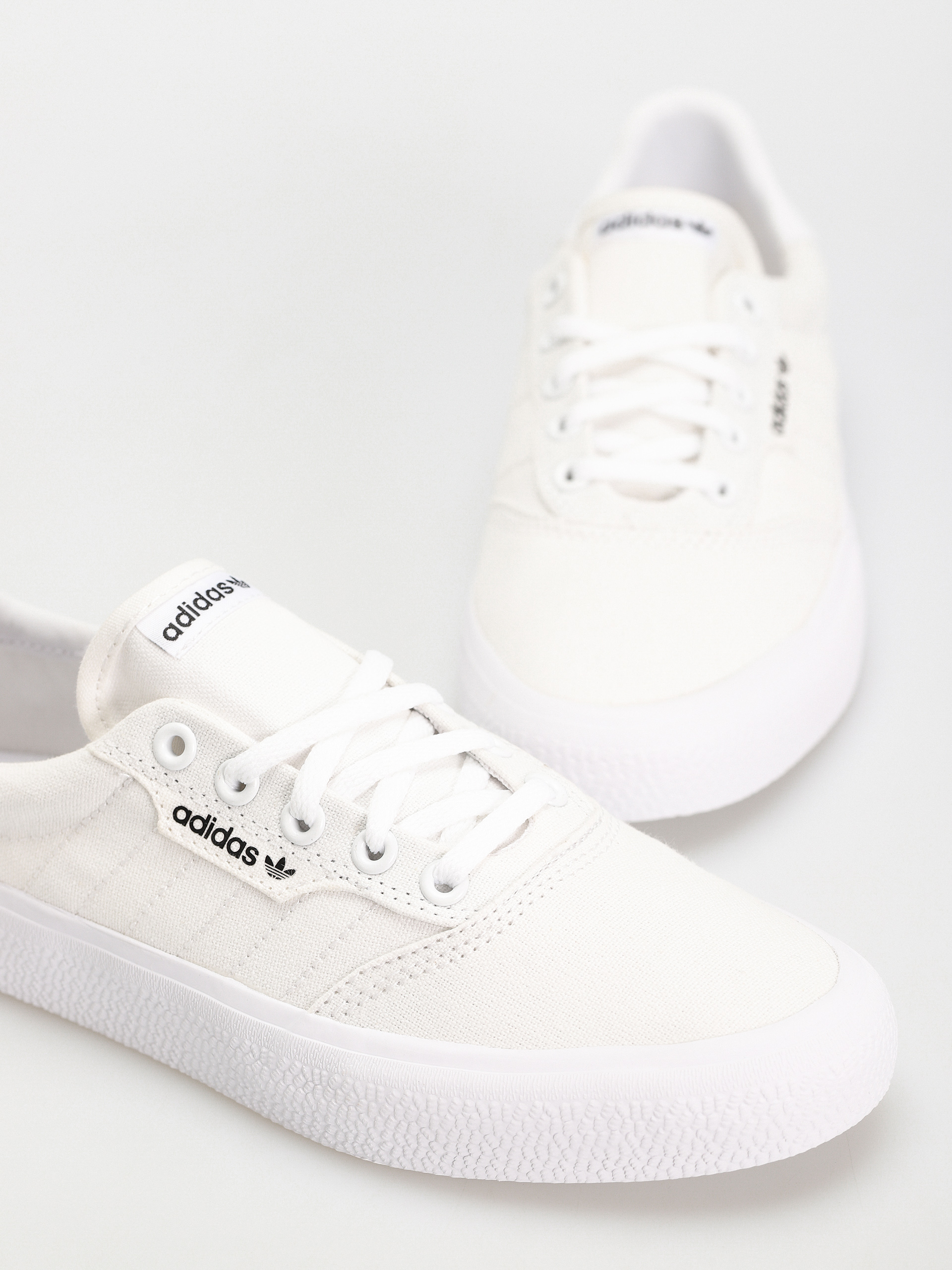 Взуття adidas 3Mc (ftwwht/ftwwht/goldmt)