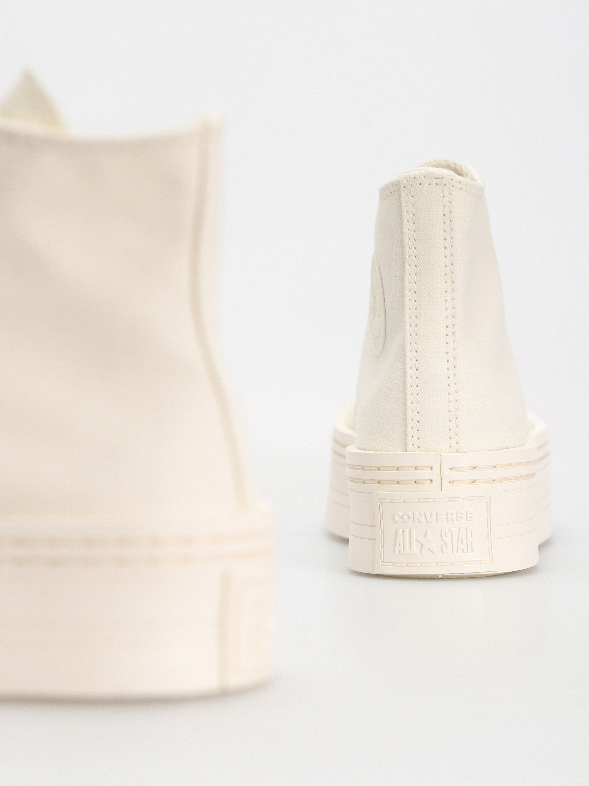 Кеди Converse Chuck Taylor All Star Modern Lift Hi Wmn (khaki/off white)