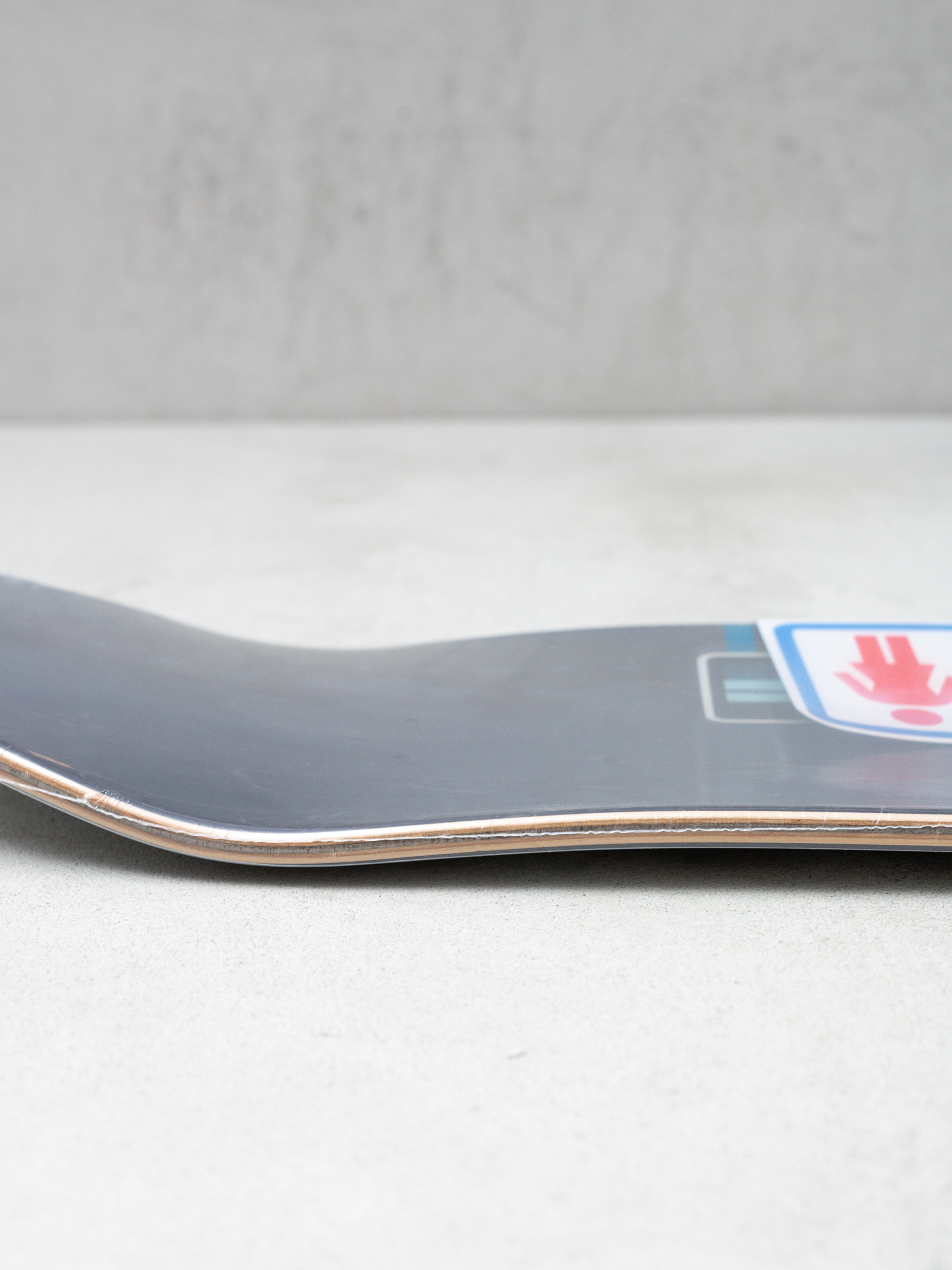 Декa Girl Skateboard Davis 93 Til (white/light blue)