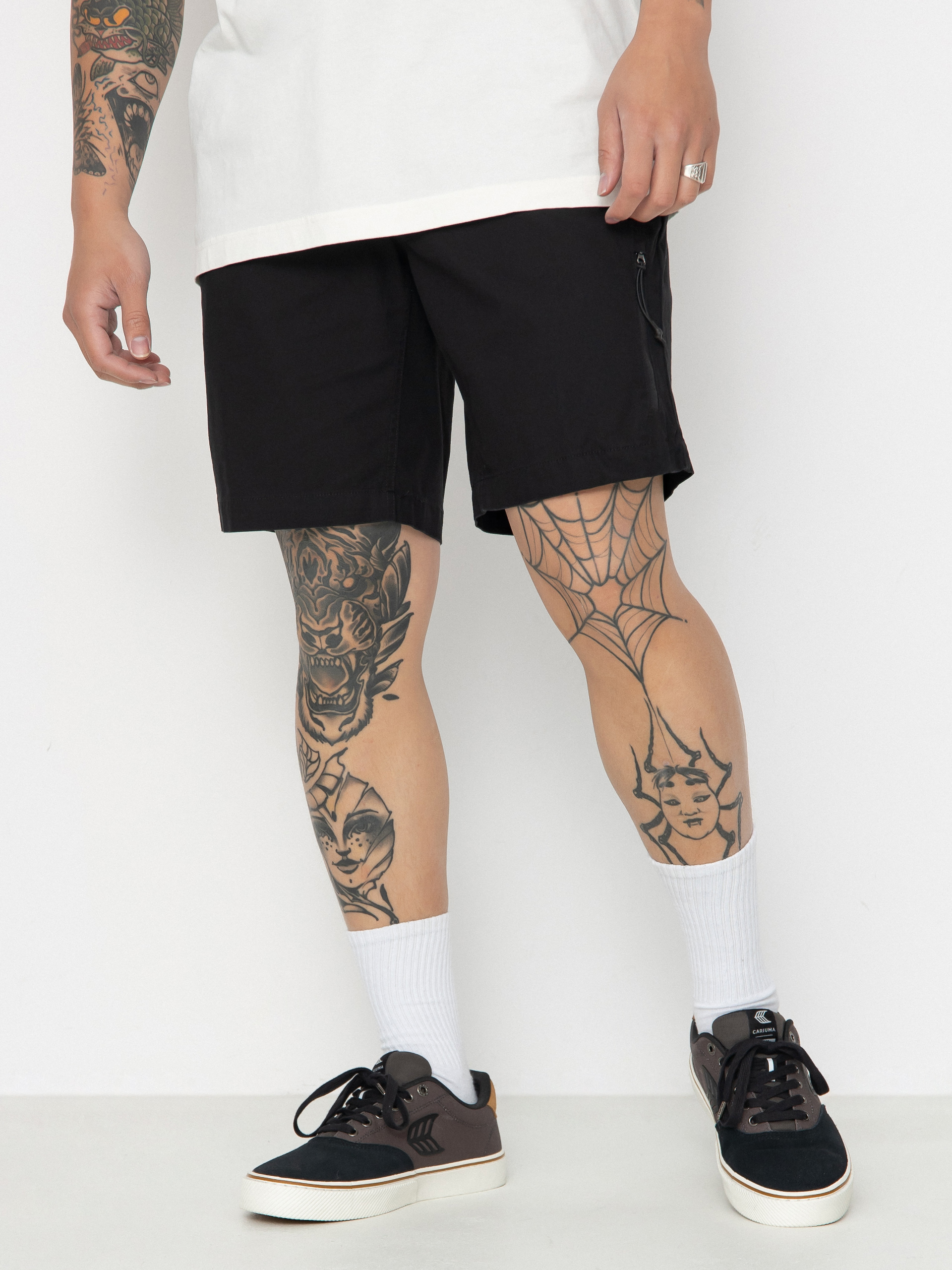 u0428u043eu0440u0442u0438 Fox Essex Short 3.0 (black)
