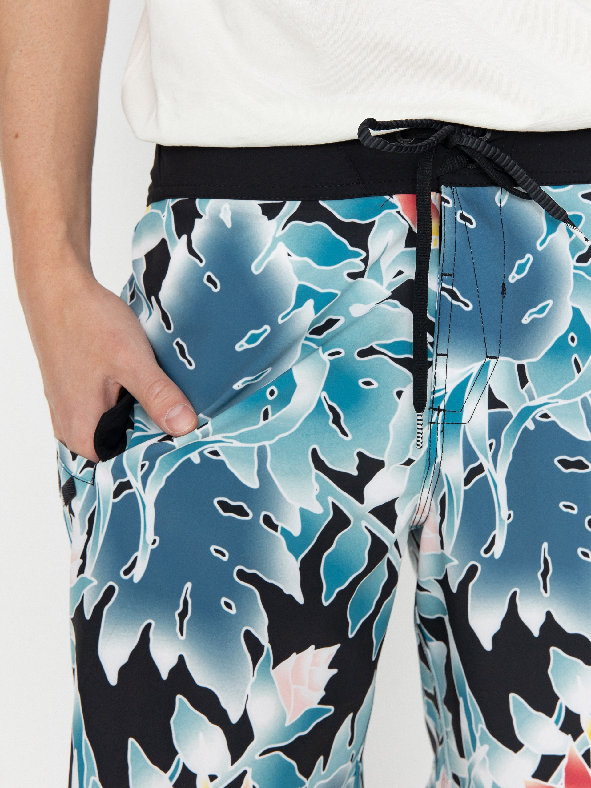 Пляжні шорти Volcom Leaf It Mod 19 (black)