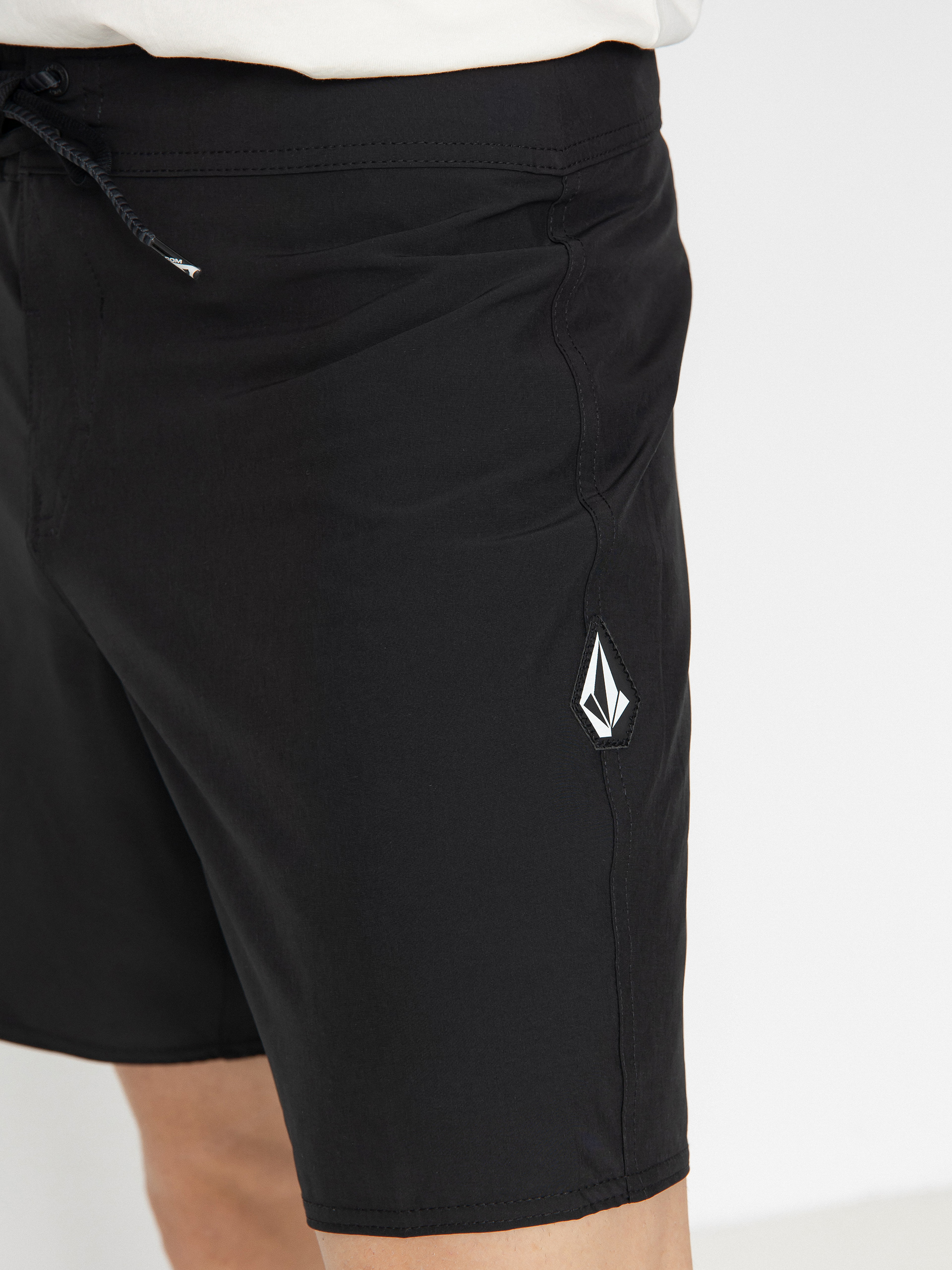 Пляжні шорти Volcom Lido Solid Mod 18 (black)