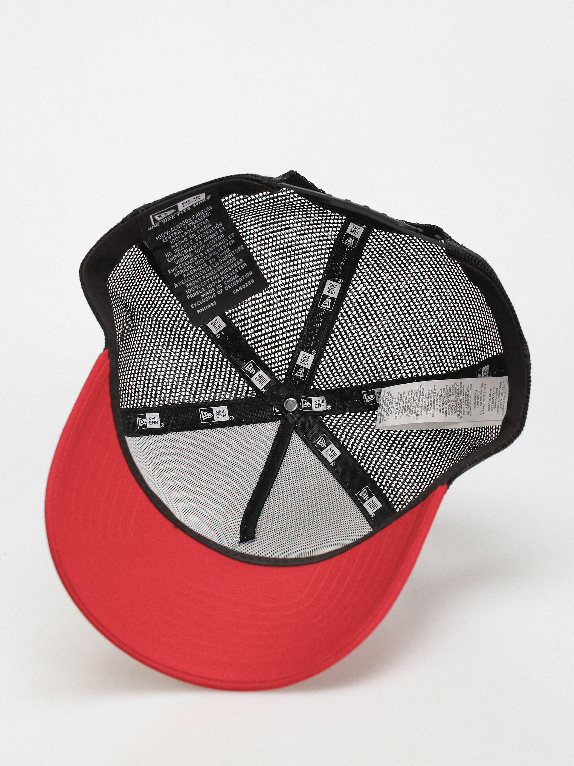 Кепка New Era Rhinestone Trucker Wmn (black/red)