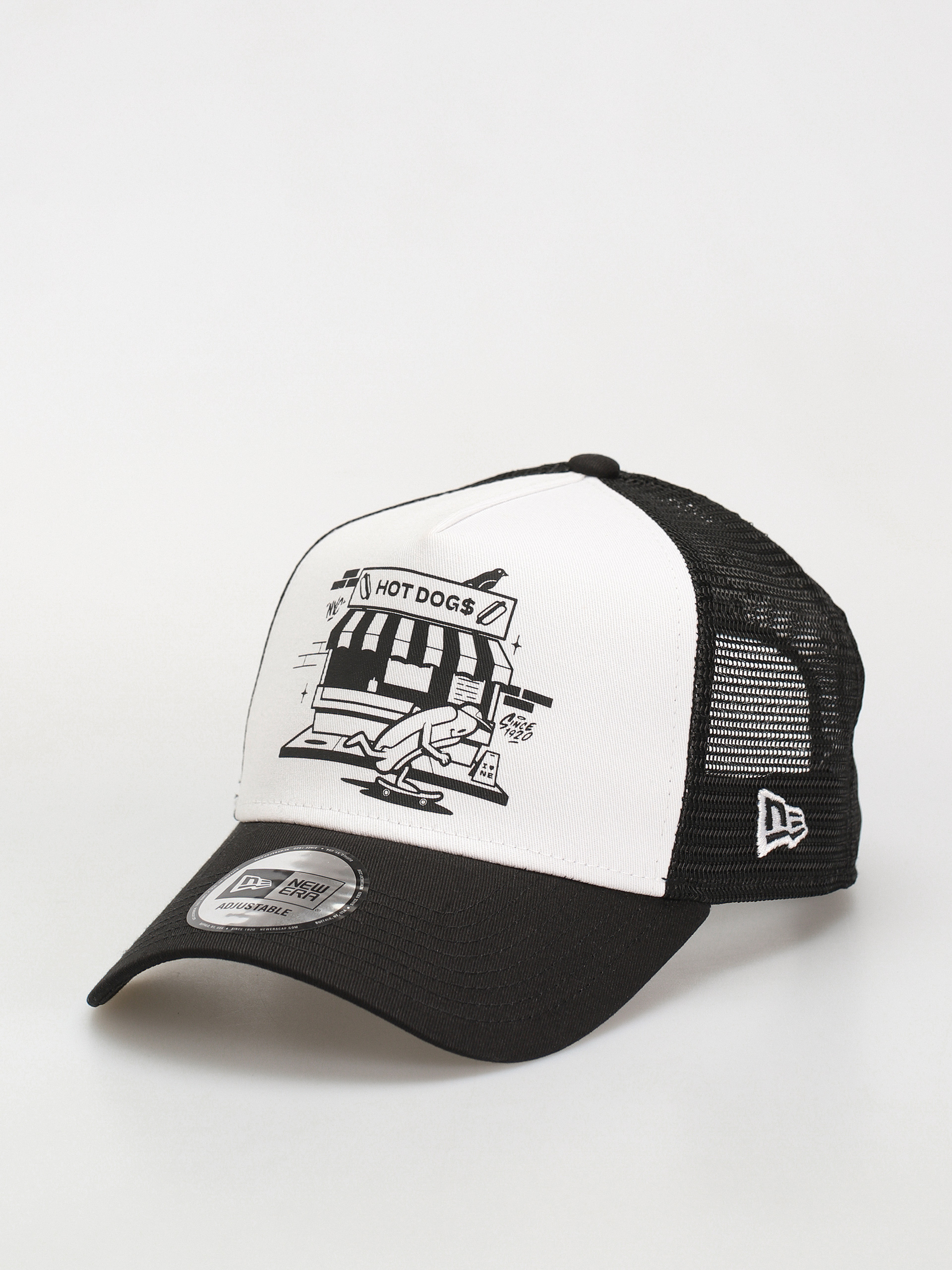 Кепка New Era Graphic Trucker (black/white)