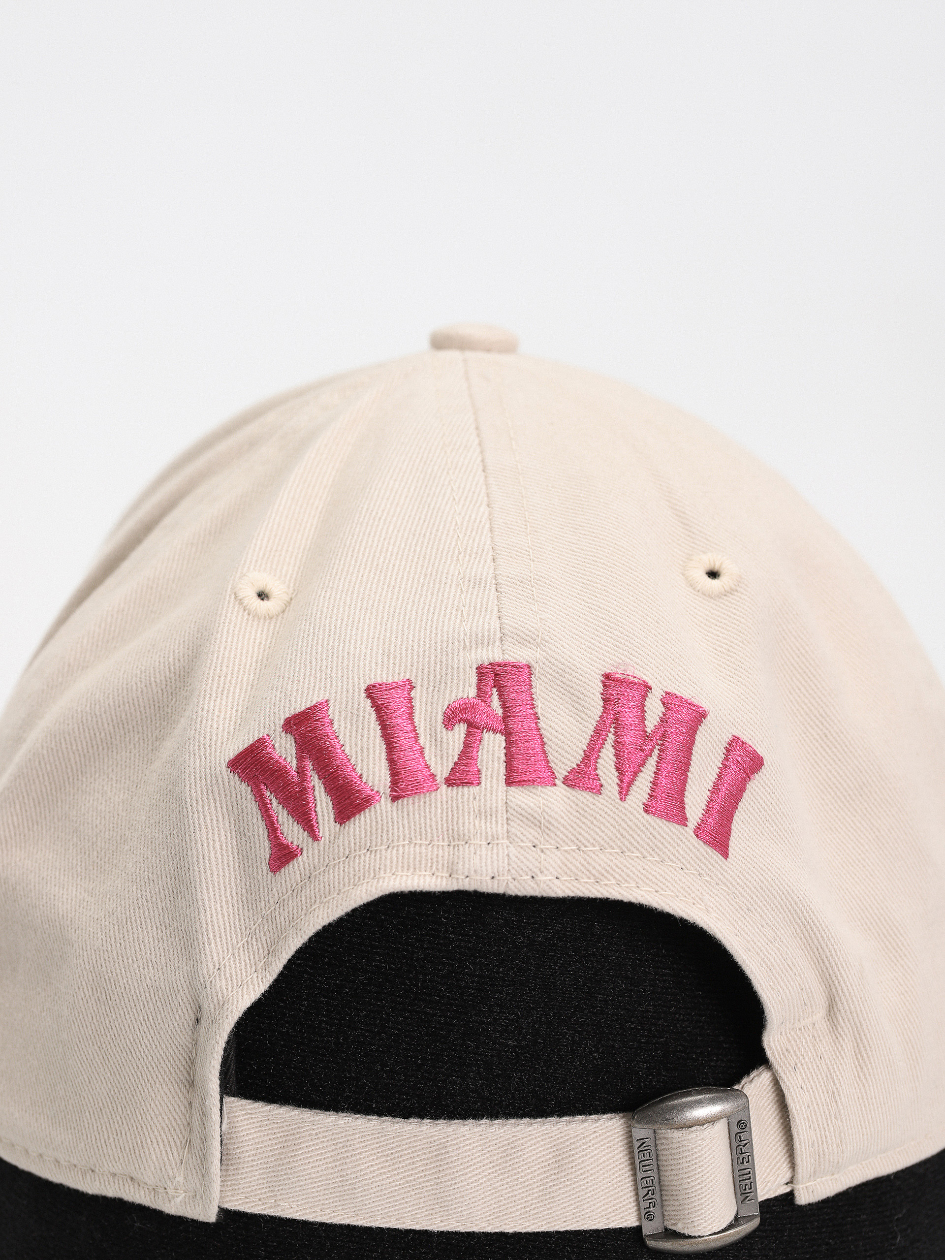 Кепка New Era Character 9Forty (stone)