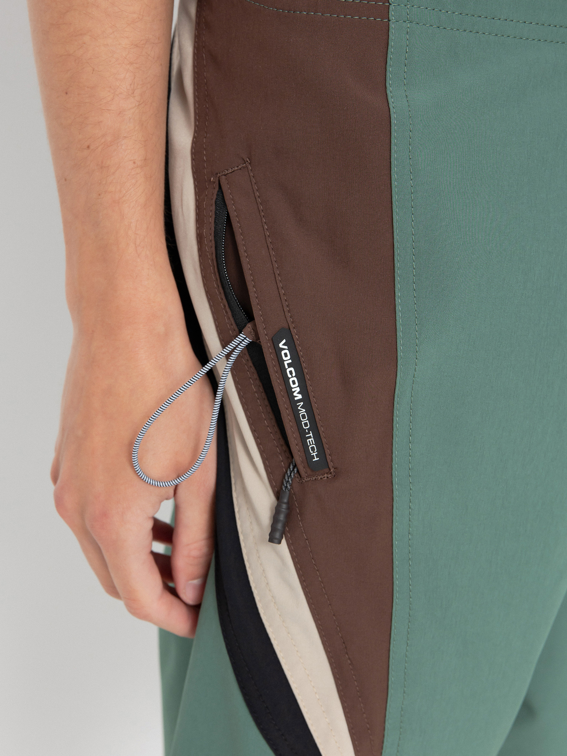 Пляжні шорти Volcom Surf Vitals J Robinson Mod 20 (fir green)