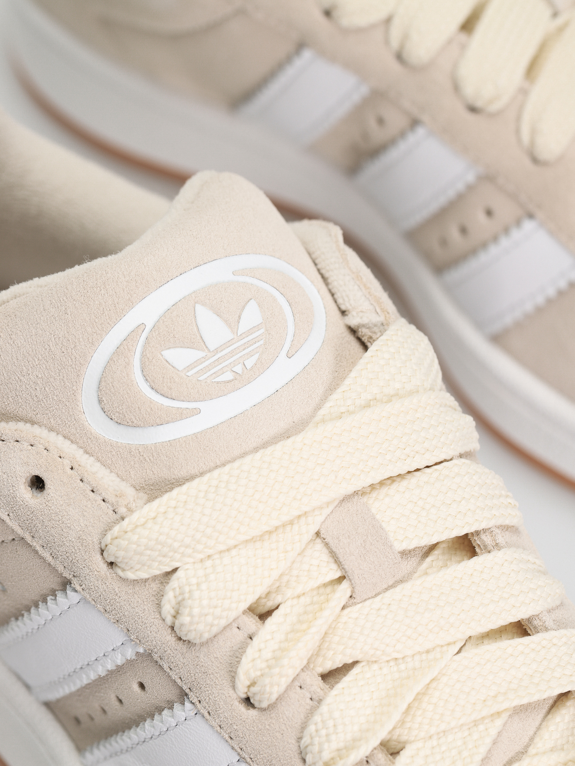 Взуття adidas Campus 00s (wonwhi/ftwwht/gum2)