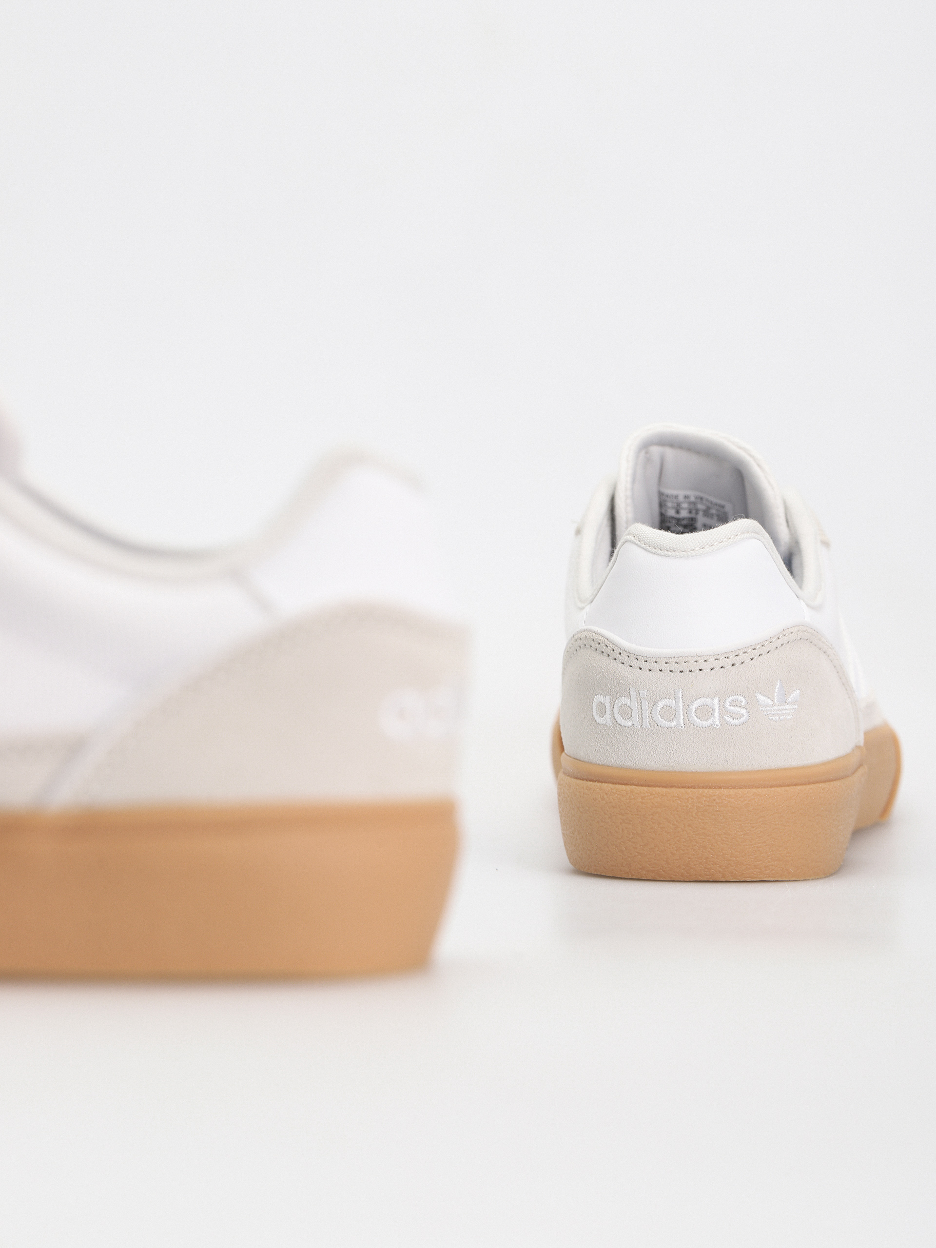 Взуття adidas Court TNS Premiere (crywht/ftwwht/gum3)