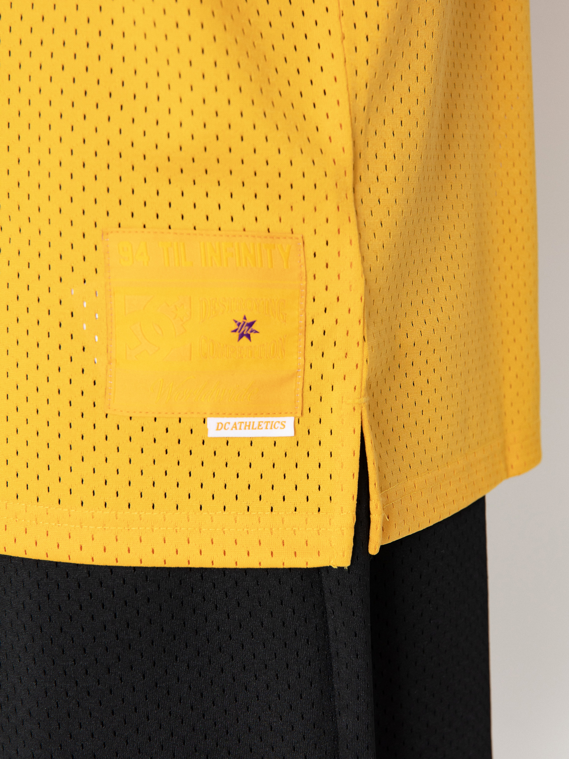  Футболка DC Showtime (saffron)