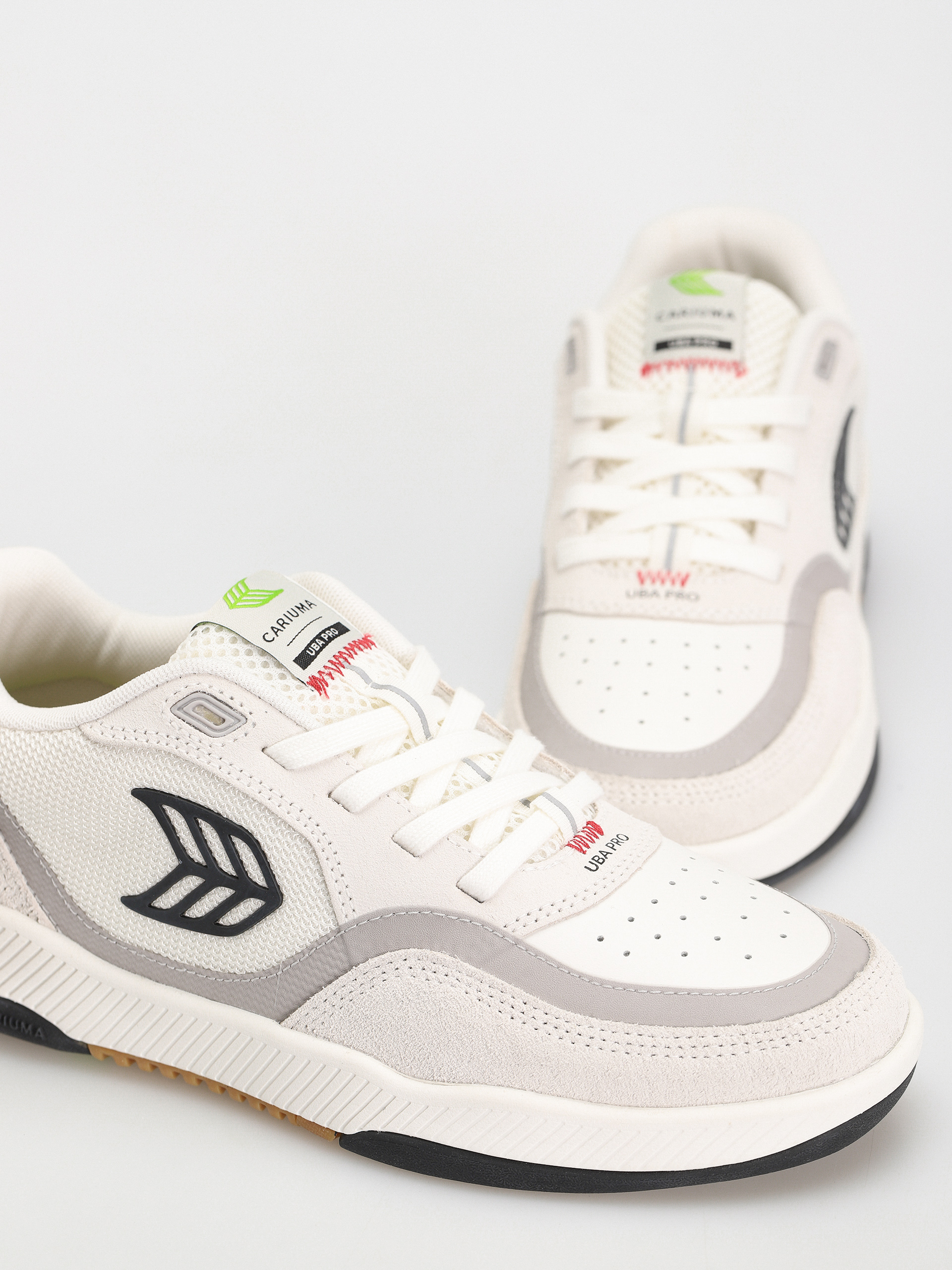 Взуття Cariuma UBA PRO (smoke white/red & black)