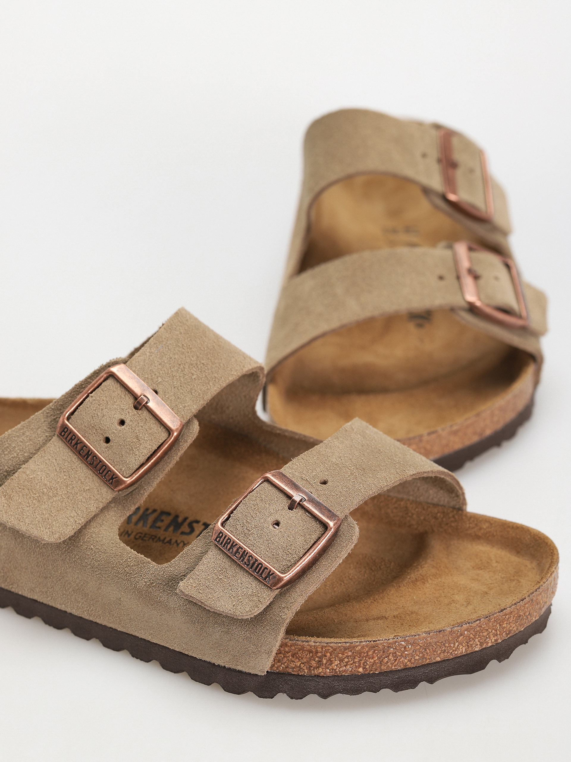 Шльопанці Birkenstock Arizona Suede Leather Regular (taupe)