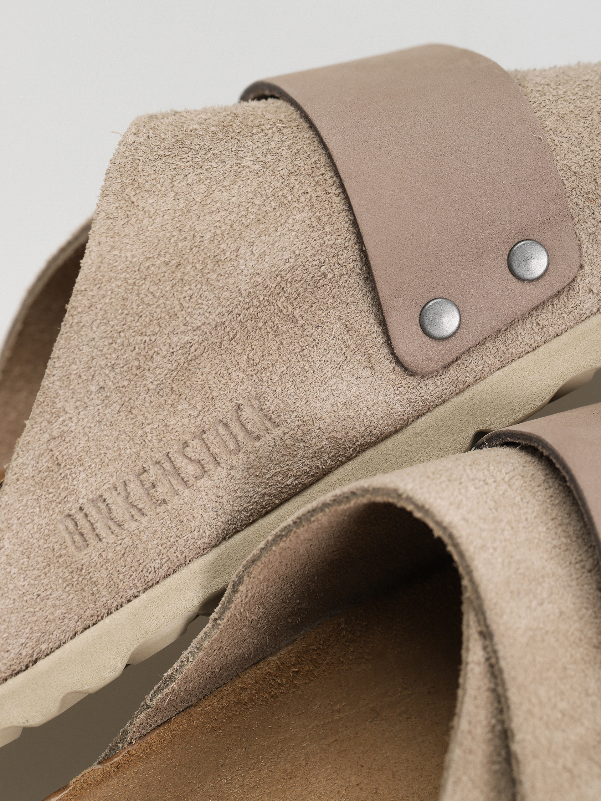 Шльопанці Birkenstock Kyoto Nubuck Suede Leather Narrow Wmn (taupe)