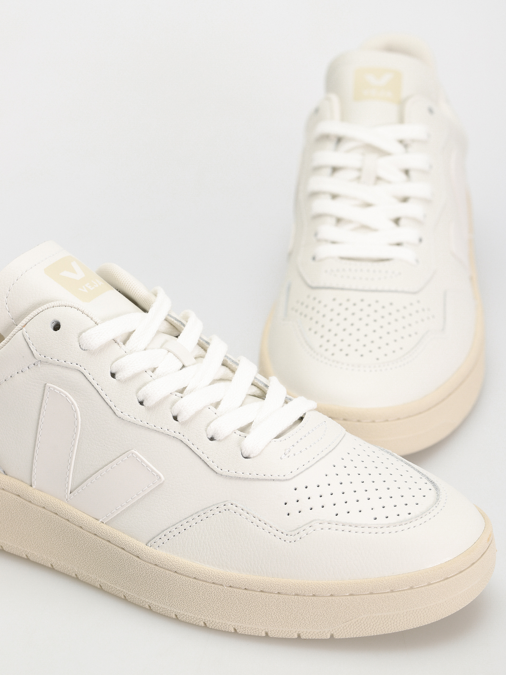 Взуття Veja V-90 (extra white)