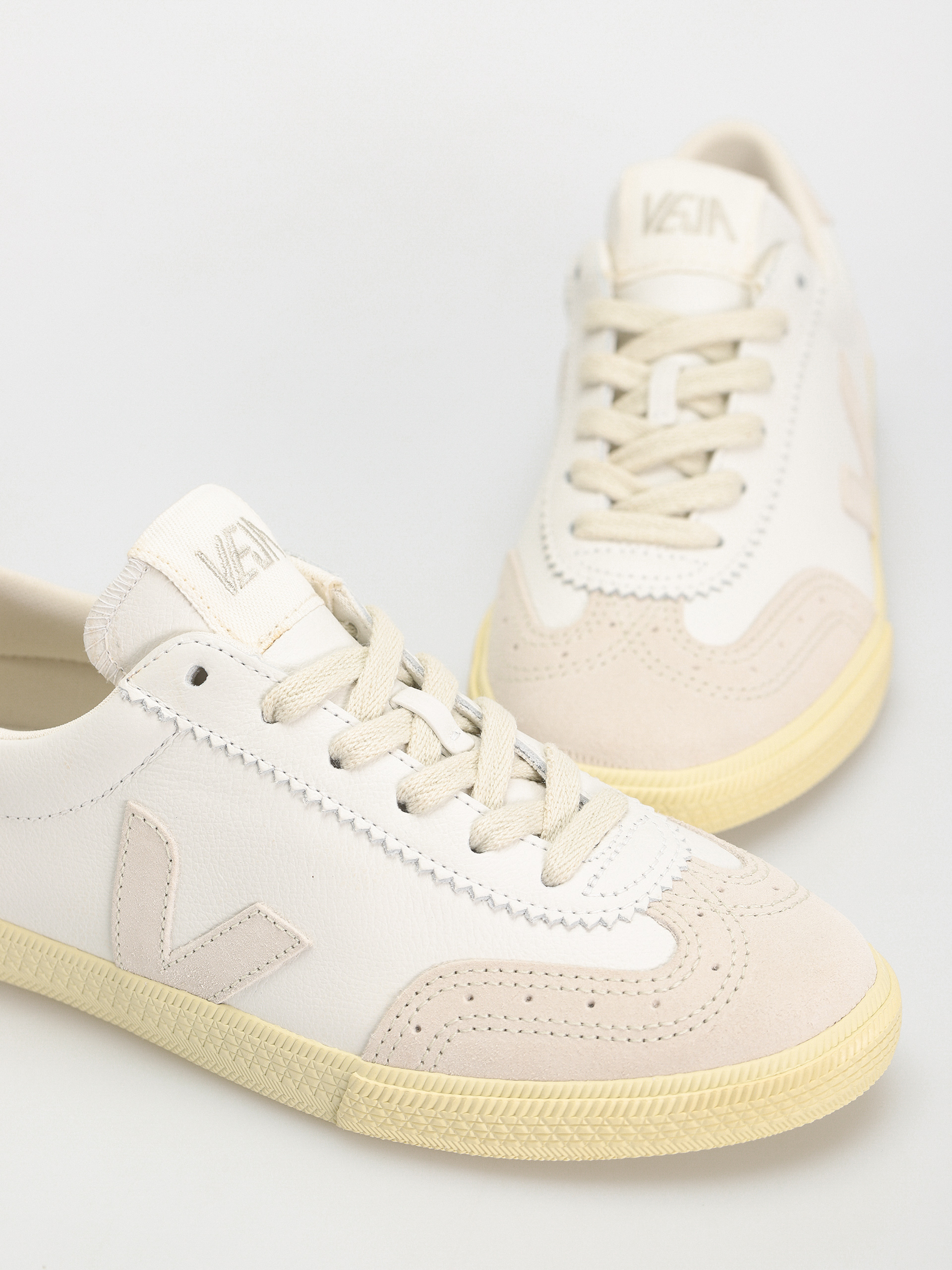 Взуття Veja Volley Wmn (white natural)