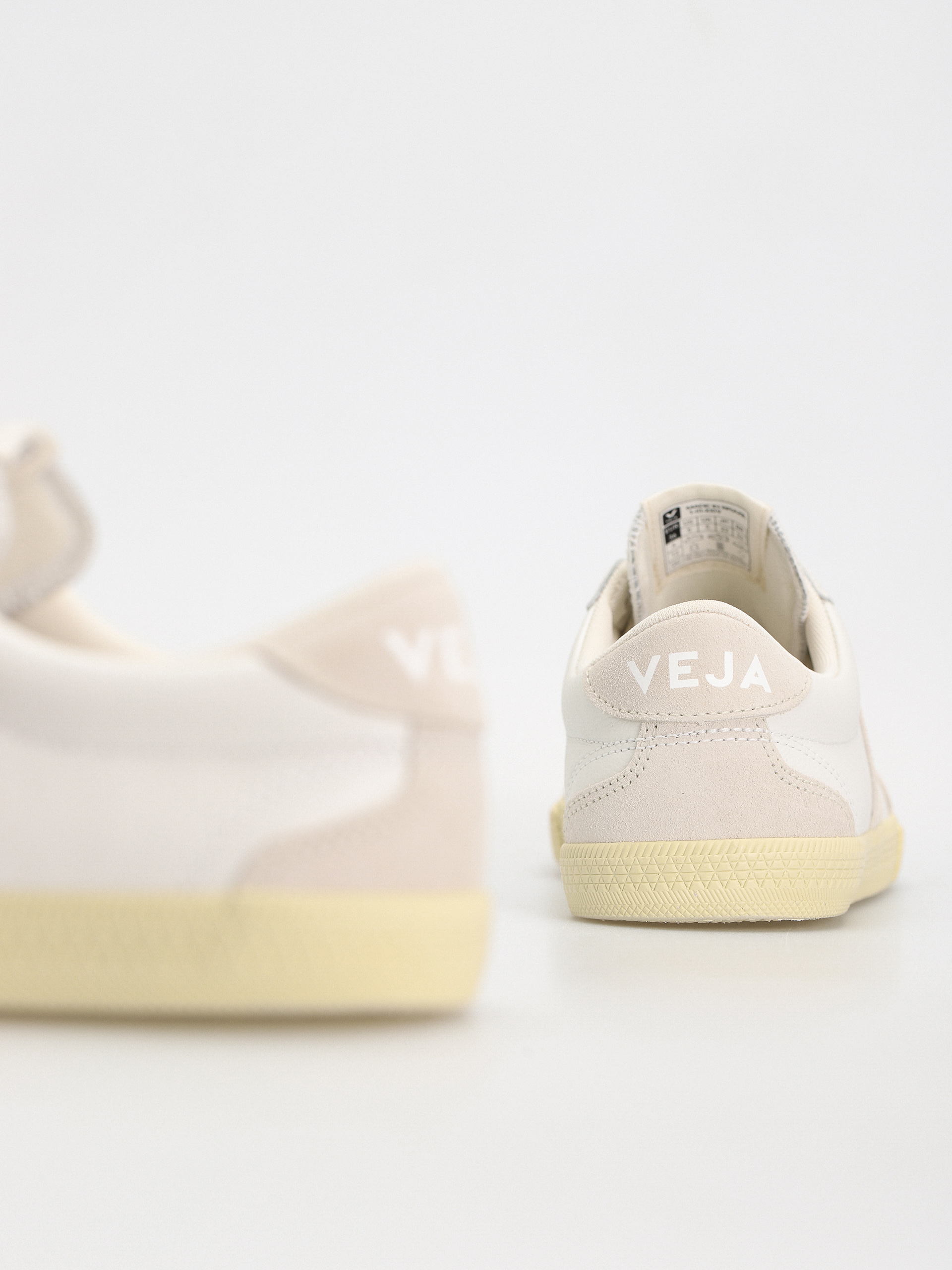 Взуття Veja Volley Wmn (white natural)