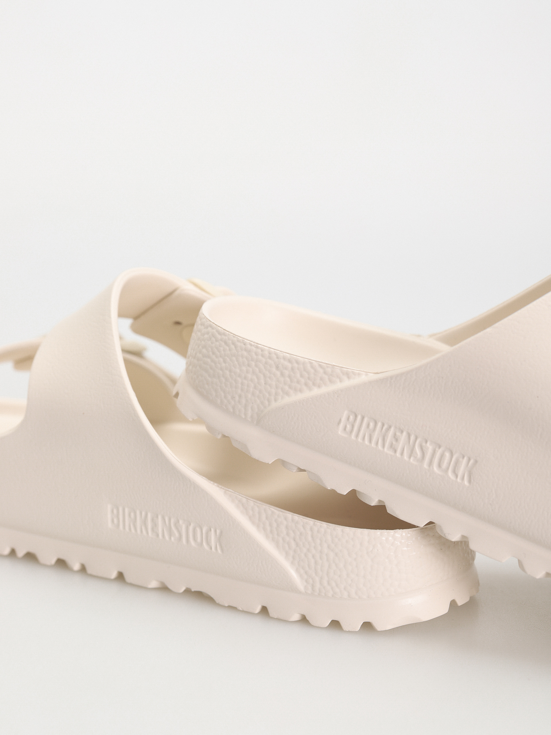 Шльопанці Birkenstock Arizona Essentials EVA Narrow Wmn (eggshell)