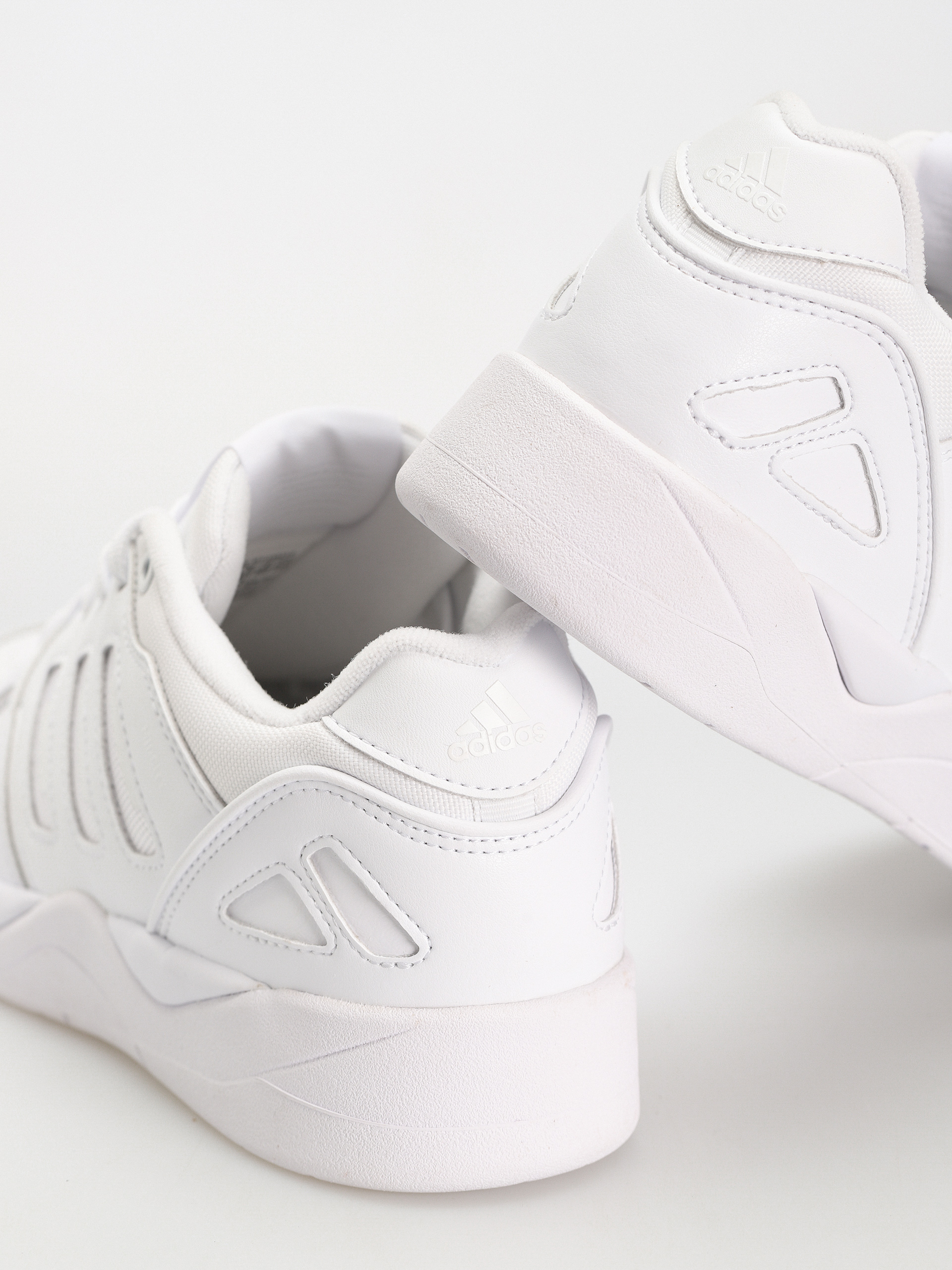 Взуття adidas Midcity Low (ftwwht/ftwwht/greone)