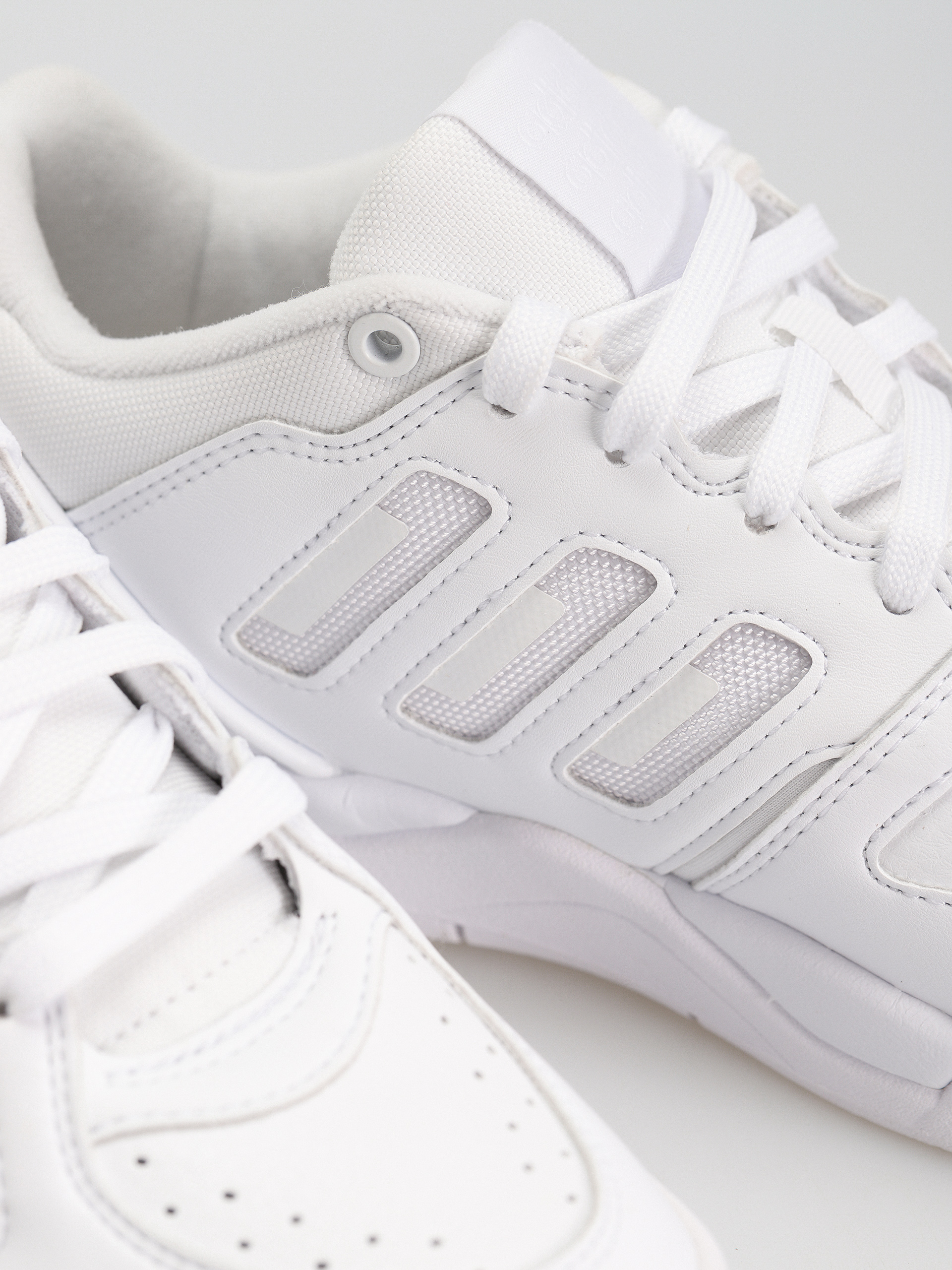 Взуття adidas Midcity Low (ftwwht/ftwwht/greone)