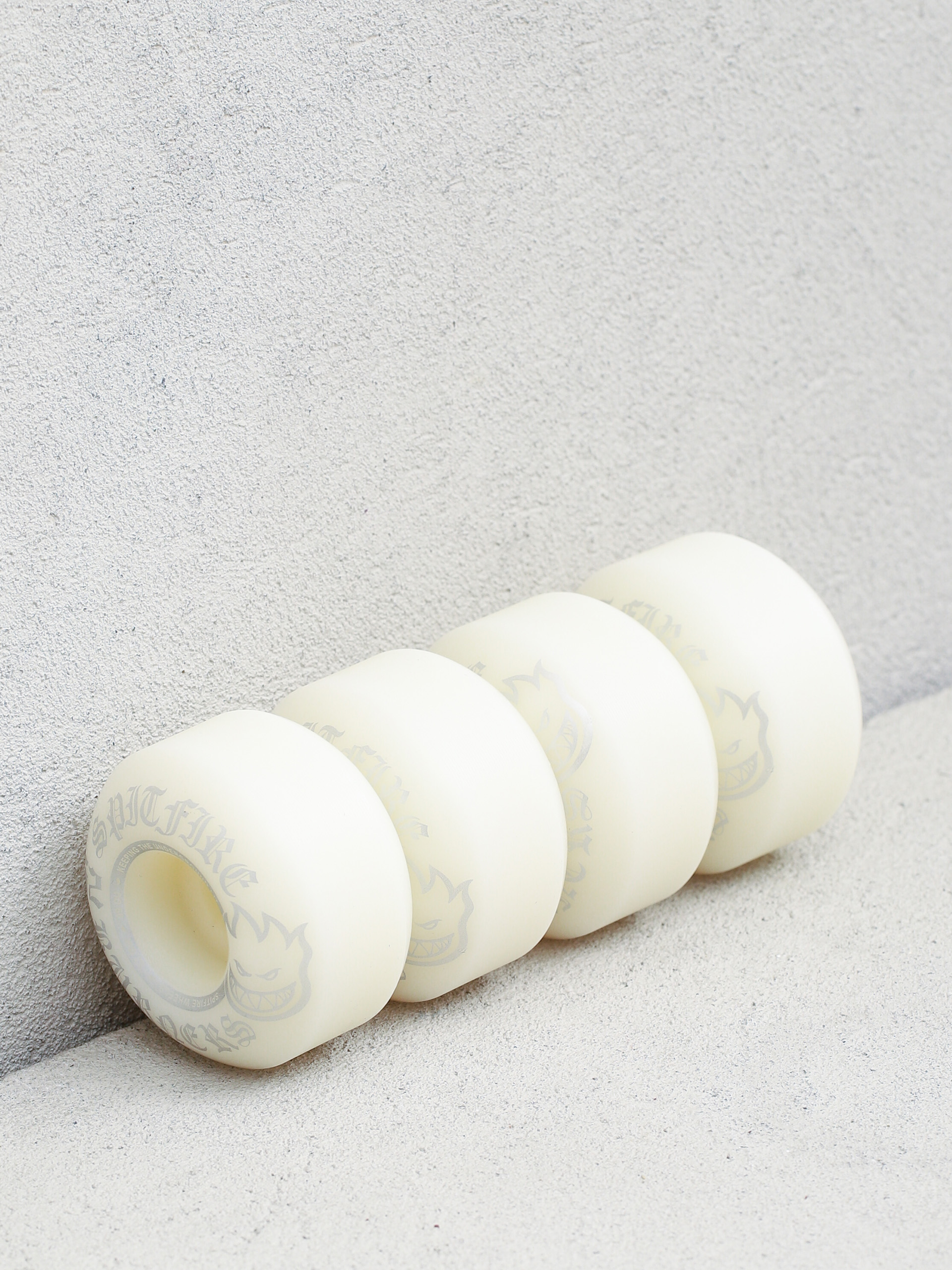 Колеса Spitfire 99D Burner (white/silver)