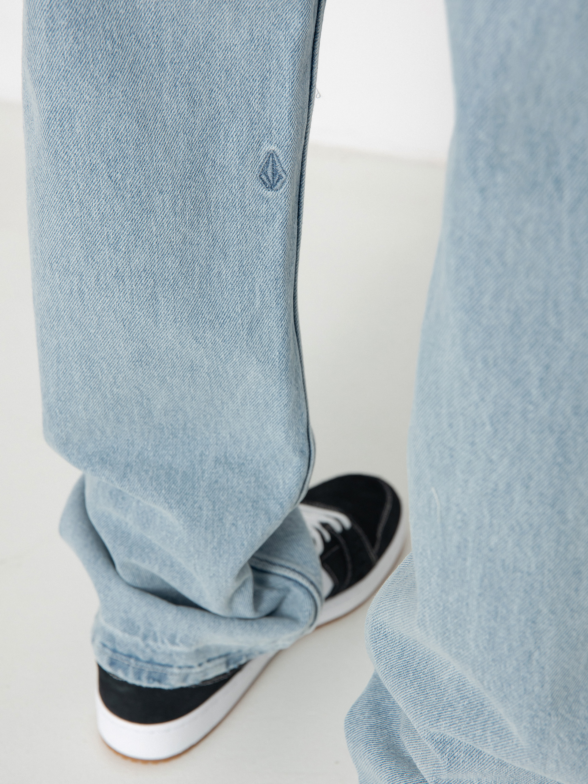 Штани Volcom Modown Denim (sandy indigo)