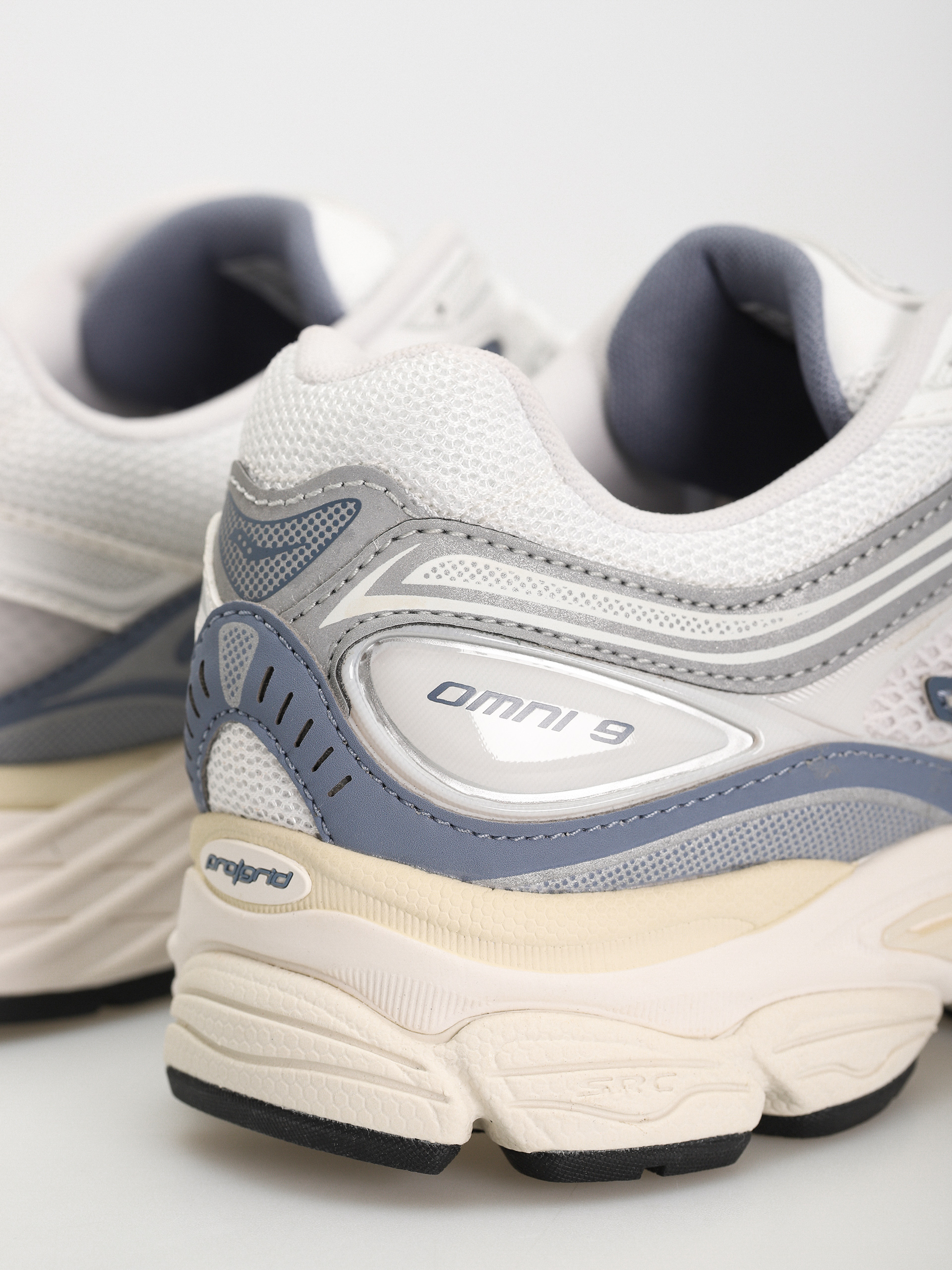 Взуття Saucony Progrid Omni 9 (ivory/blue)