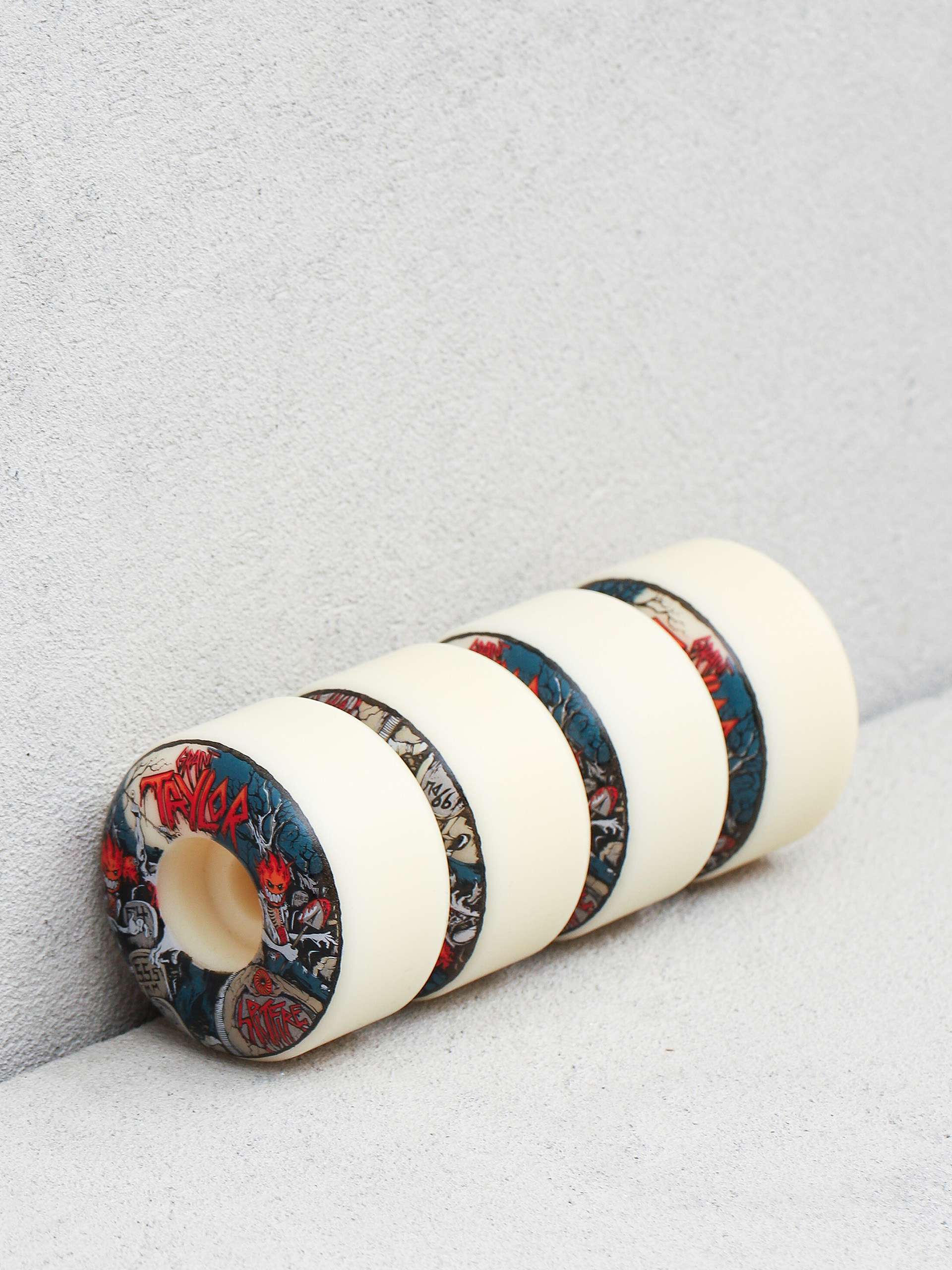 Колеса Spitfire Formula Four 99D Grant Undead (natural/assorted)