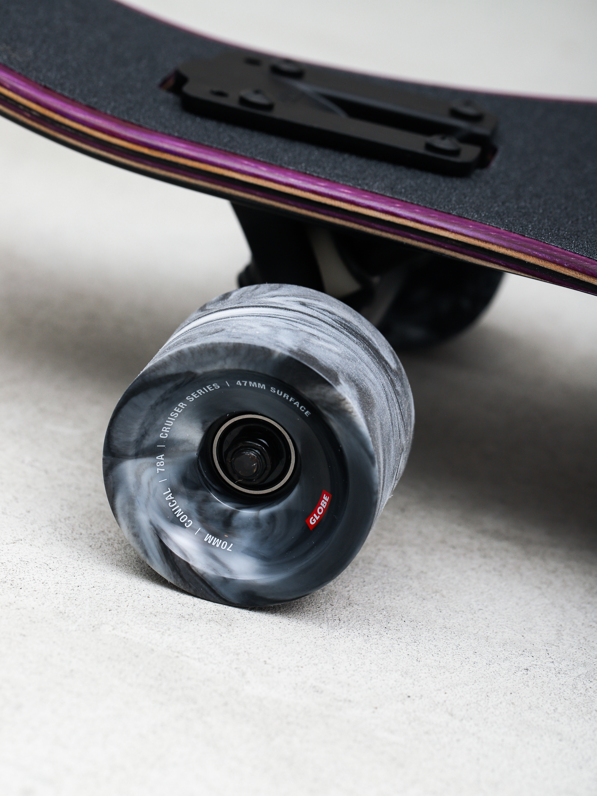 Лонгборд Globe Outlier (purple flames)