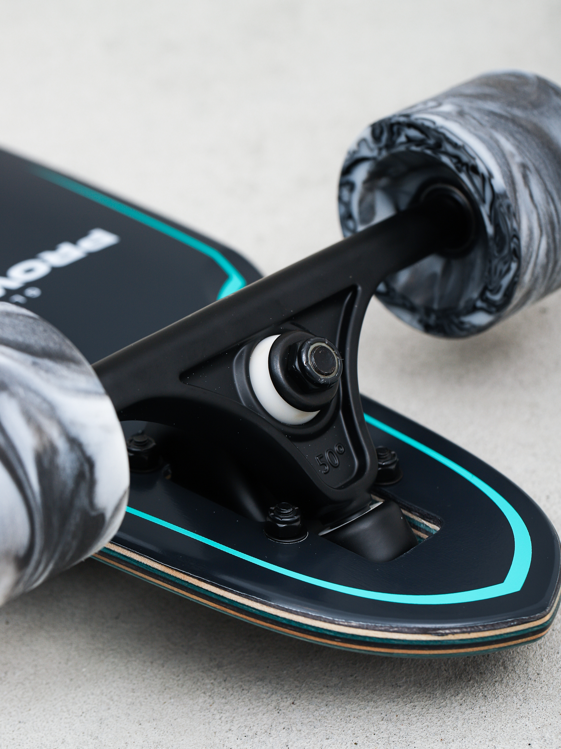 Лонгборд Globe Prowler Mid (green flames)