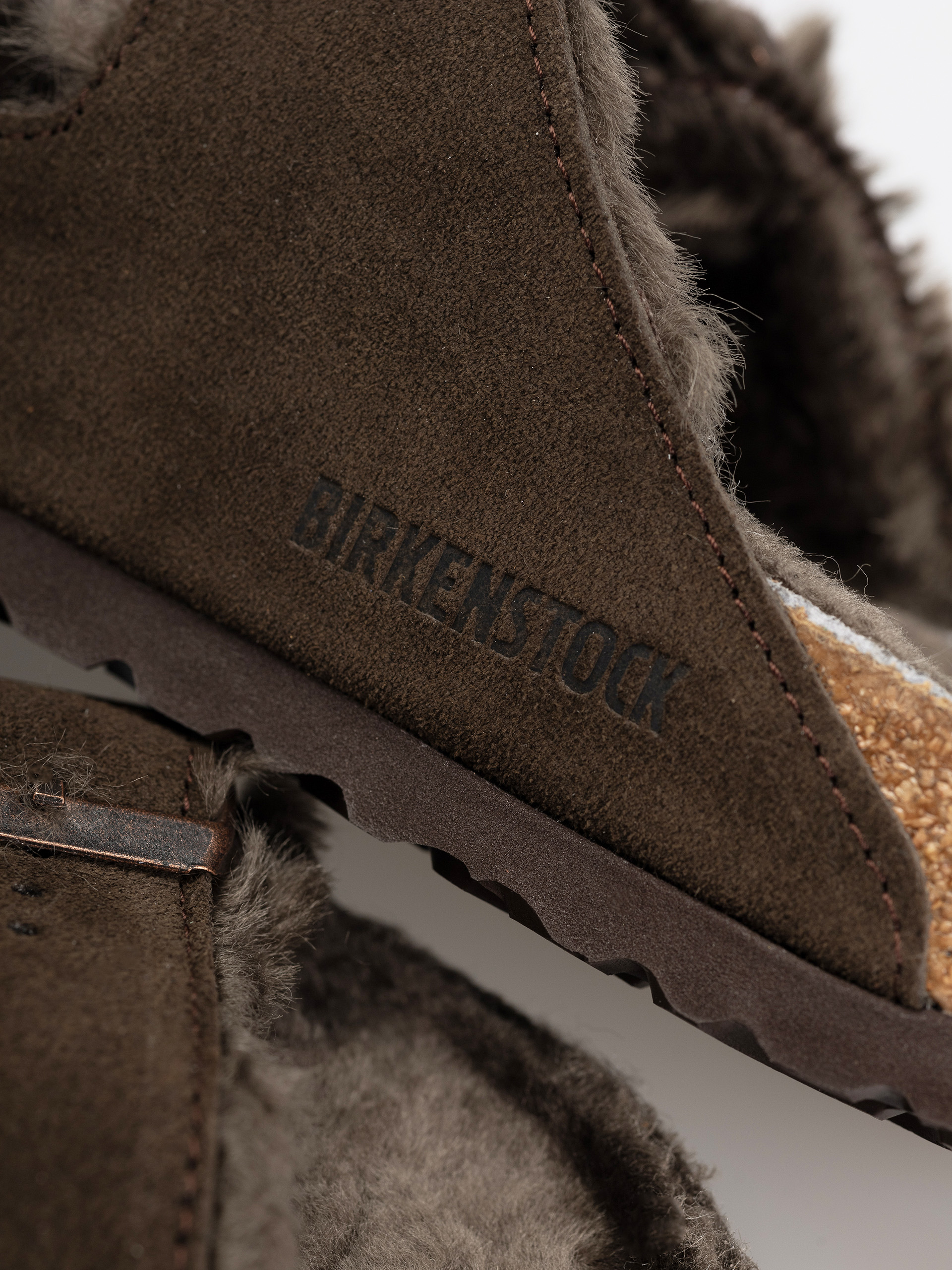 Шльопанці Birkenstock Arizona Shearling Suede Leather Fur Narrow Wmn (mocha)