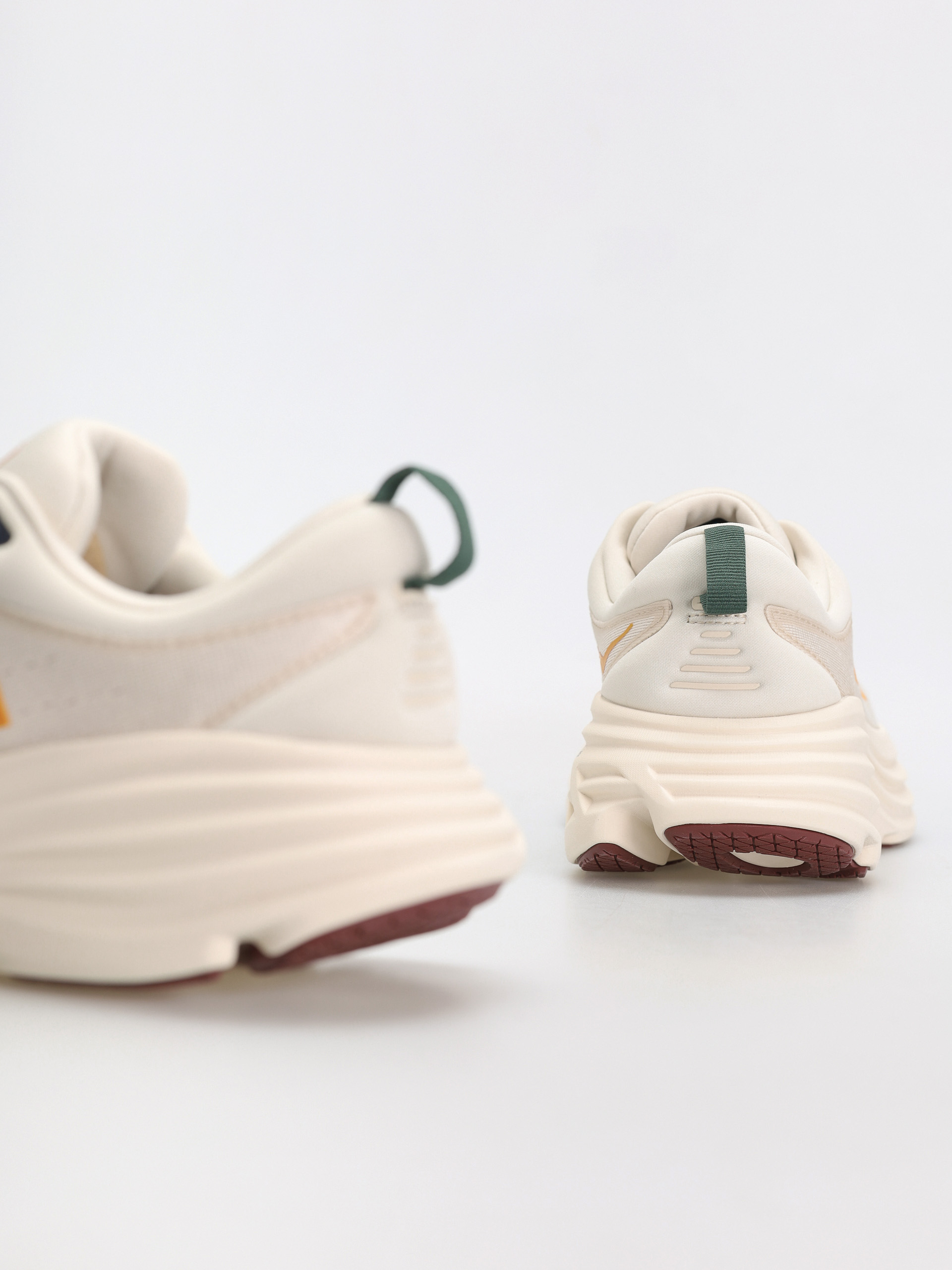 Взуття Hoka Bondi 8 (oat milk/alabaster)
