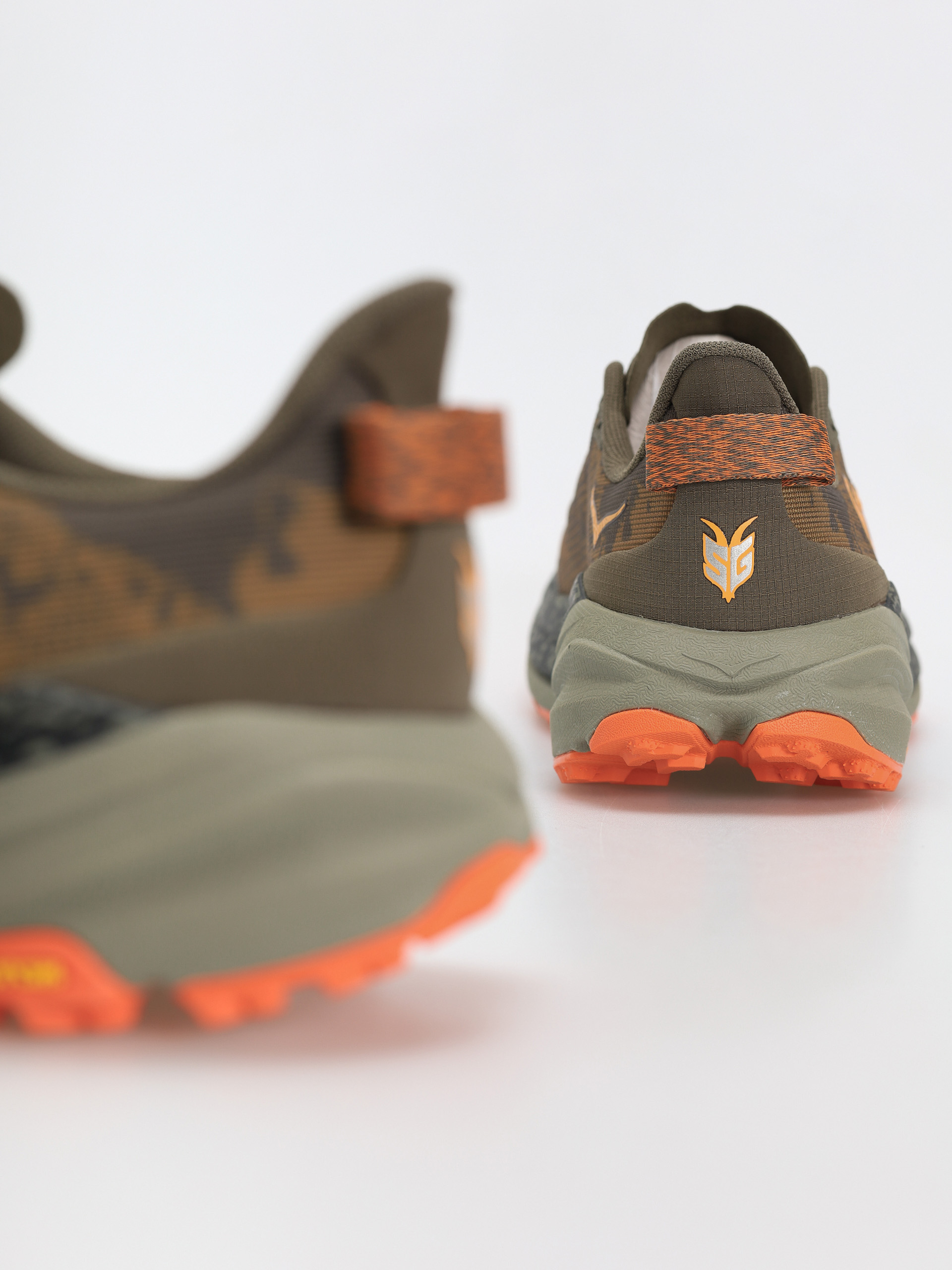 Взуття Hoka Speedgoat 6 (antique olive/squash)