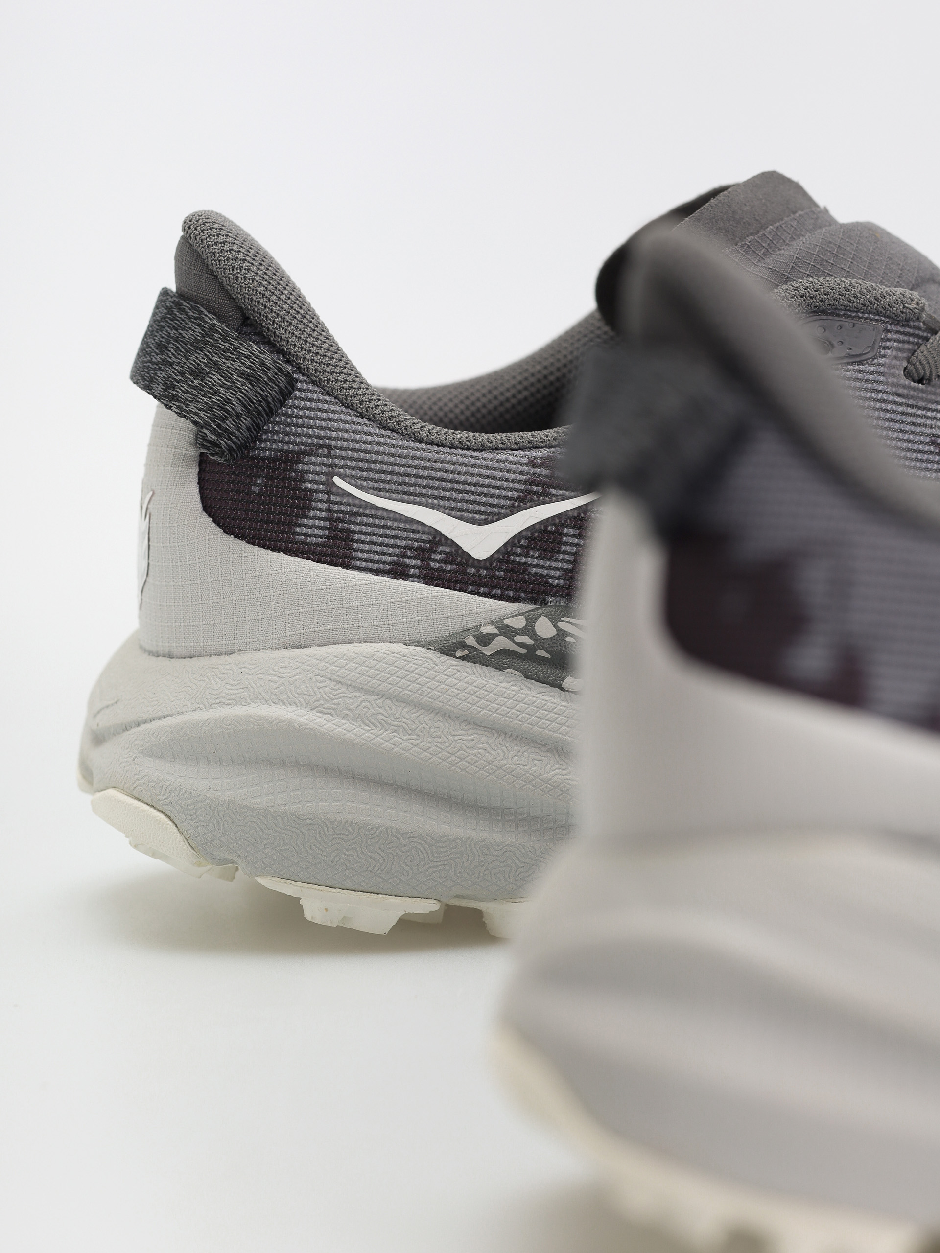 Взуття Hoka Speedgoat 6 Wmn (outer orbit/stardust)