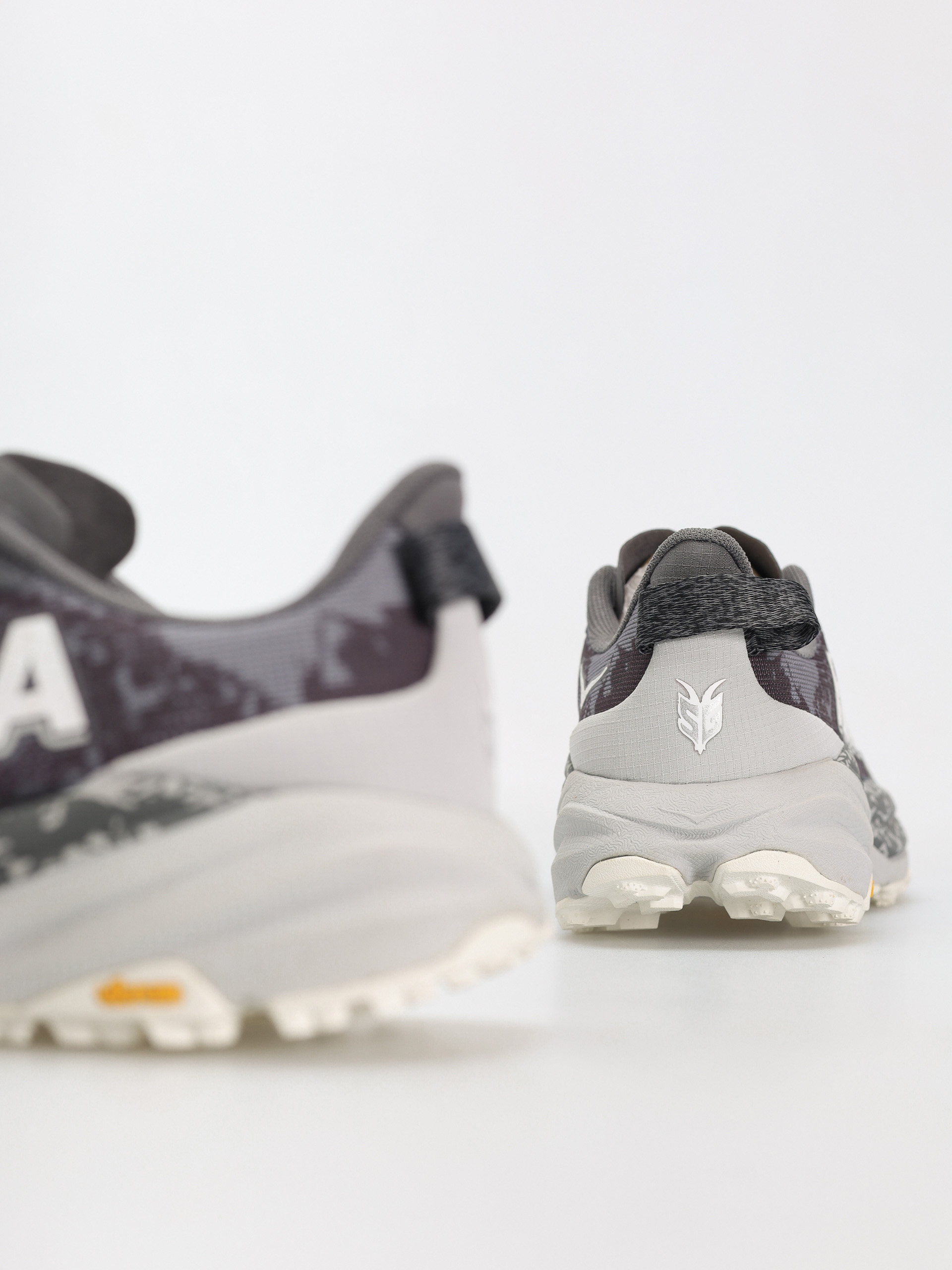 Взуття Hoka Speedgoat 6 Wmn (outer orbit/stardust)