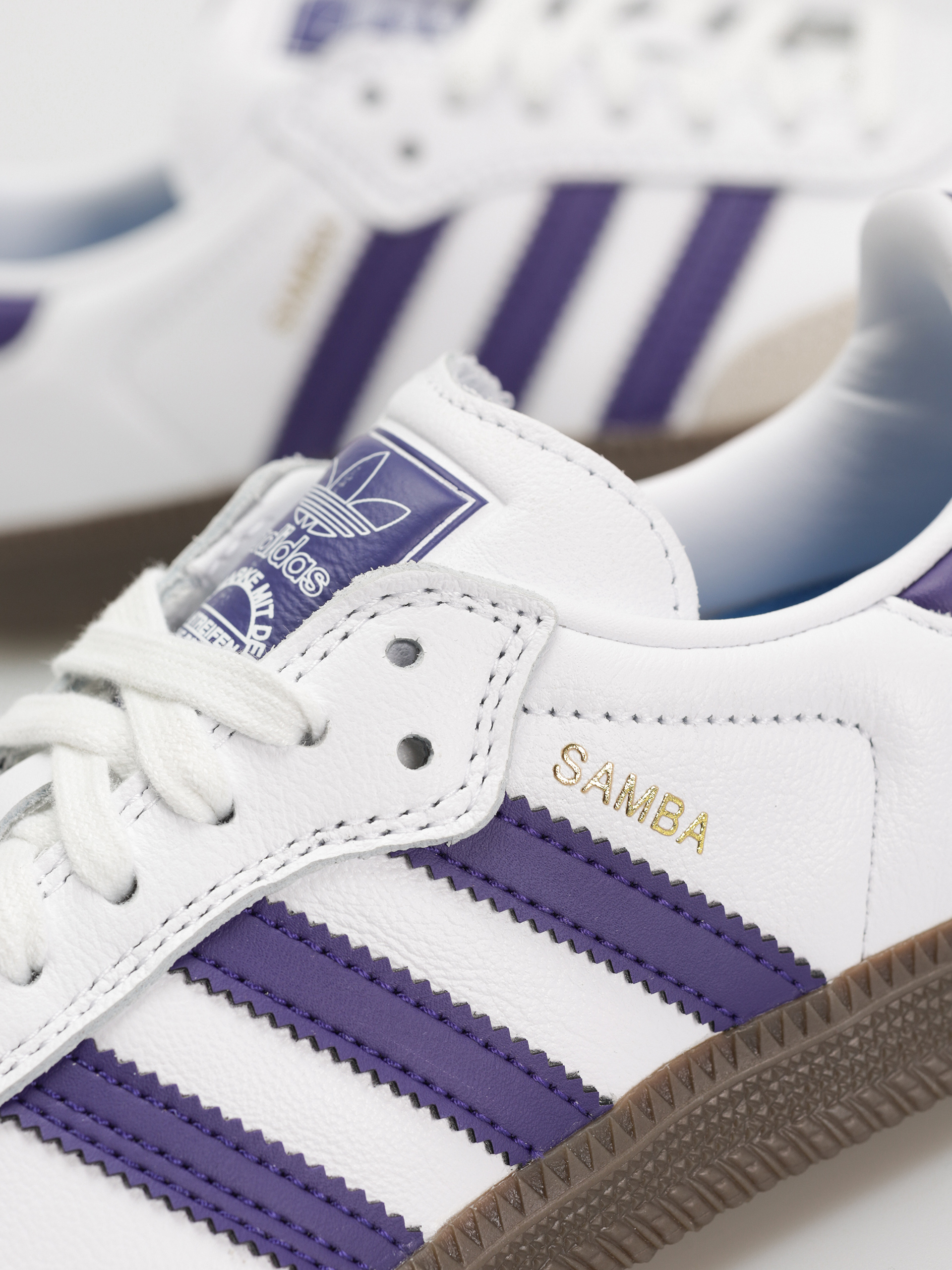 Взуття adidas Samba ADV (ftwwht/cpurpl/goldmt)