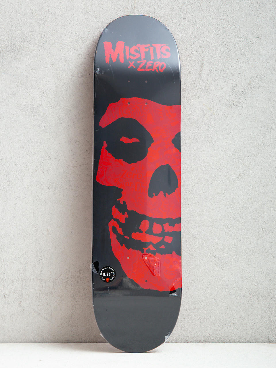 Декa Zero Misfits Fiend Skull Collage (black/red)