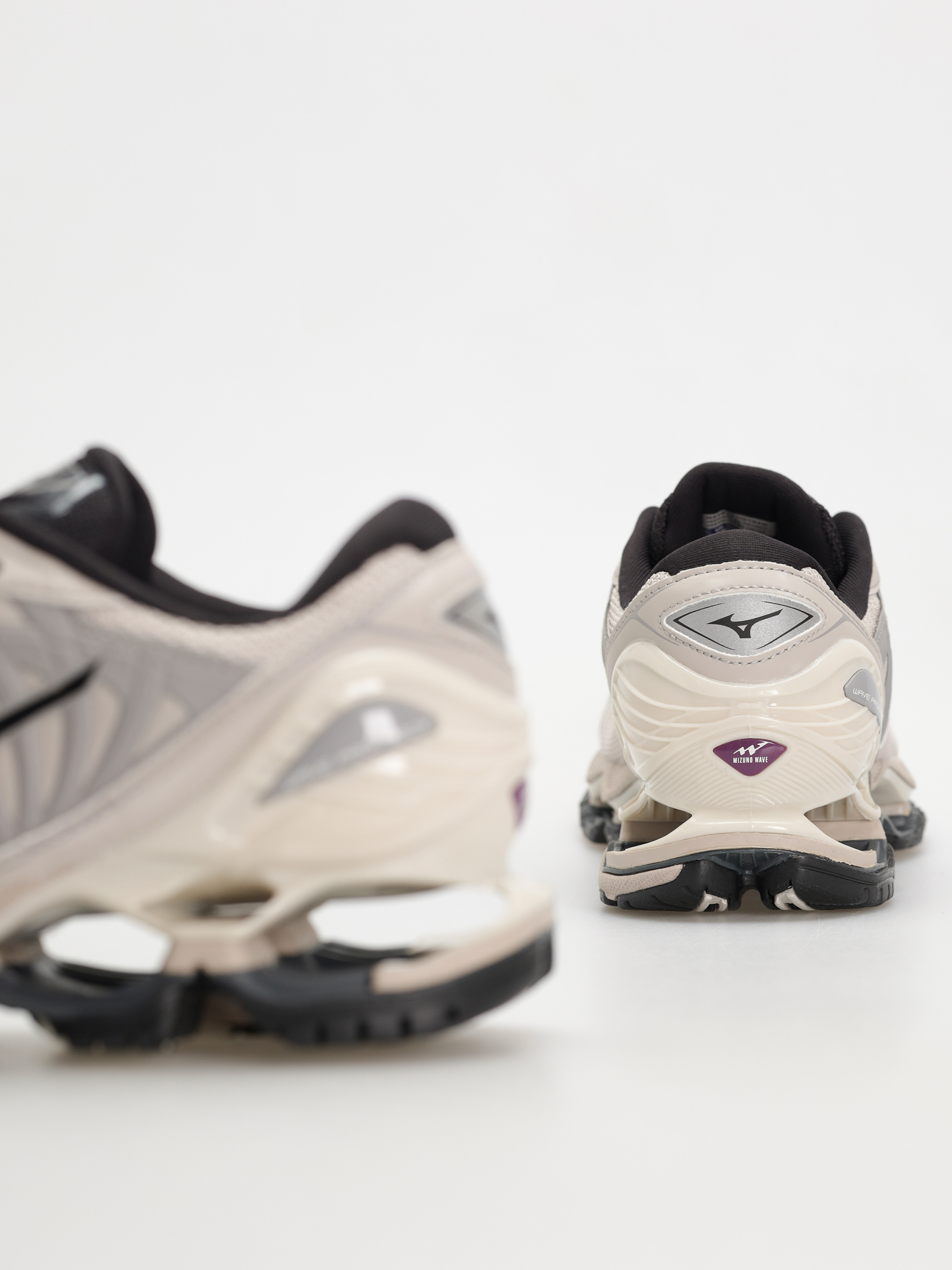 Взуття Mizuno Wave Prophecy LS - чорний, сірий (silver cloud/black