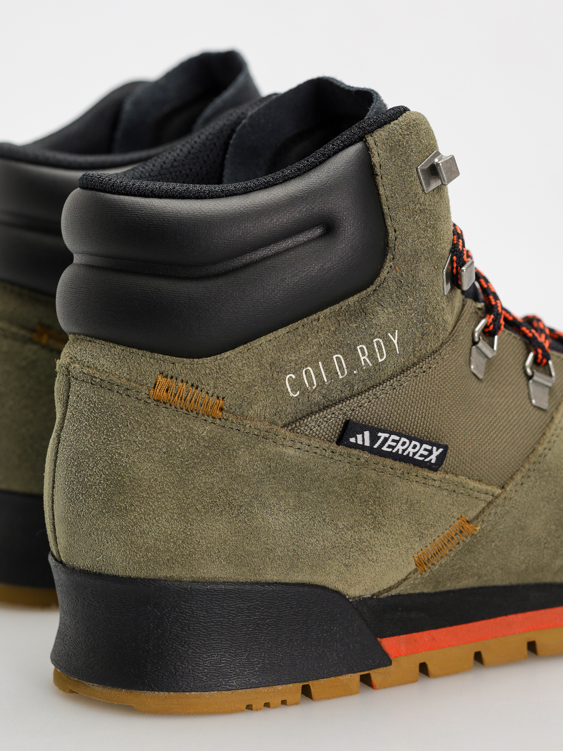 Взуття adidas Terrex Snowpitch C. (olistr/brostr/seimor)