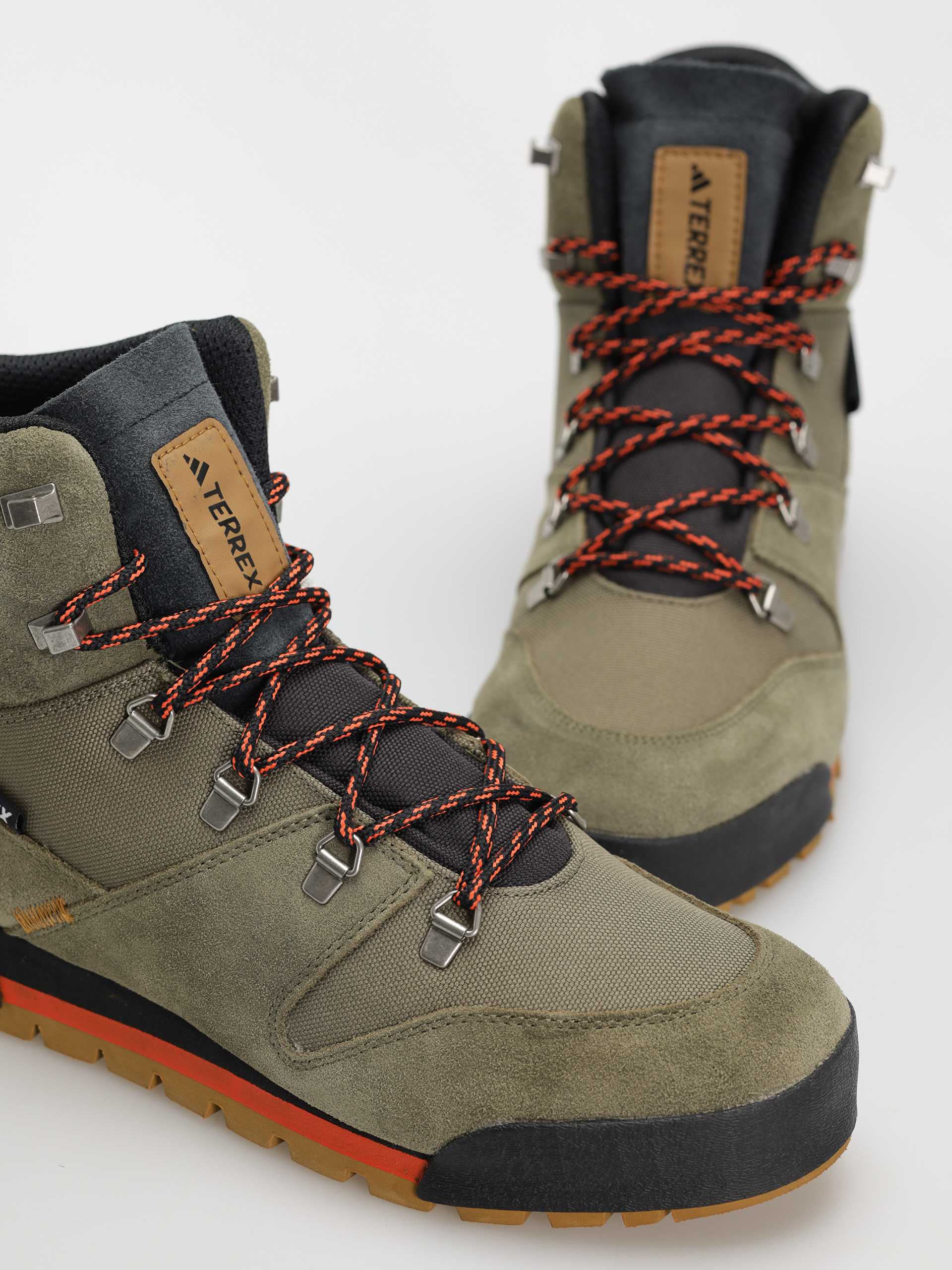 Взуття adidas Terrex Snowpitch C. (olistr/brostr/seimor)