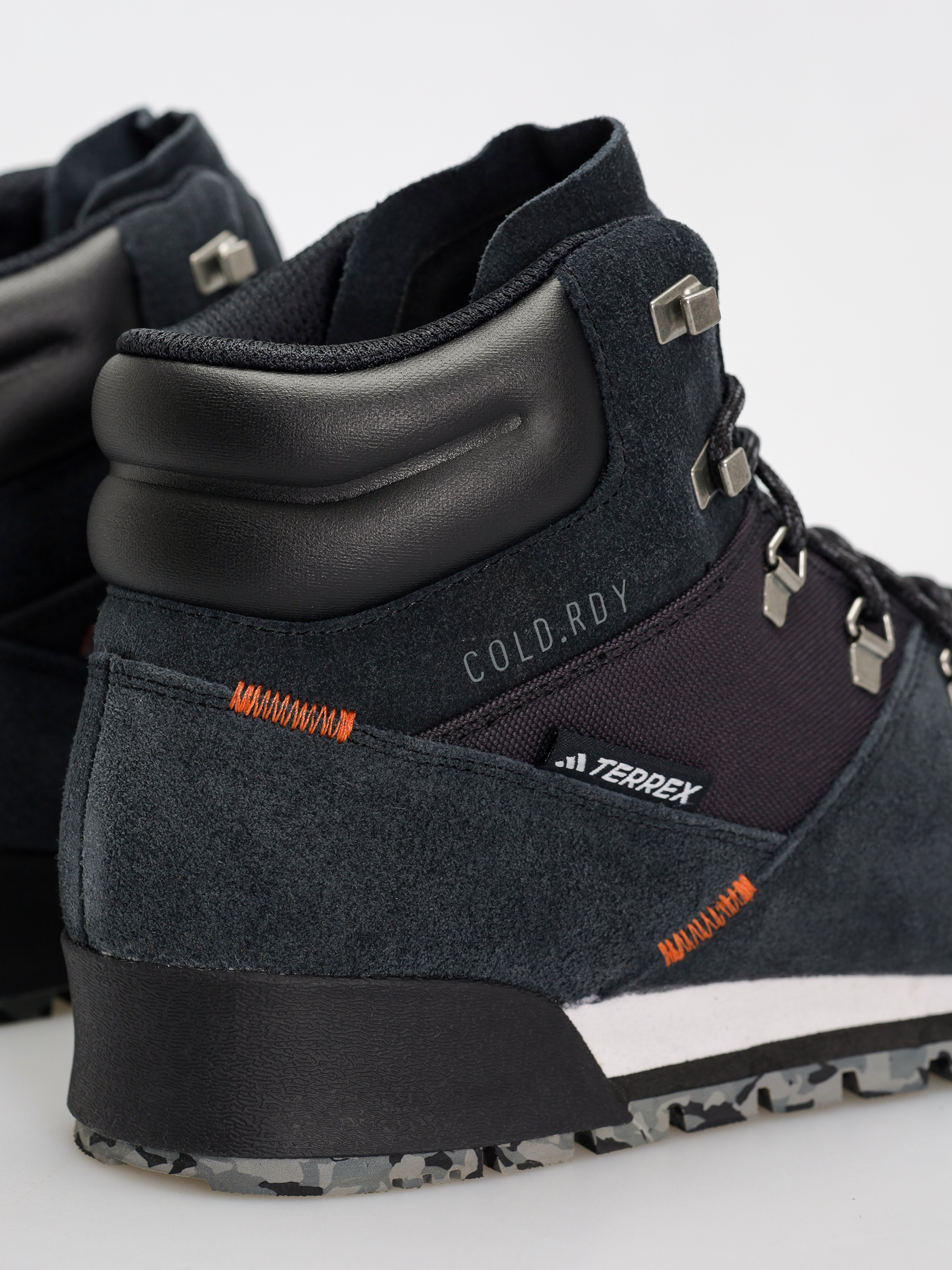 Взуття adidas Terrex Snowpitch C. - білий, чорний (cblack/cblack