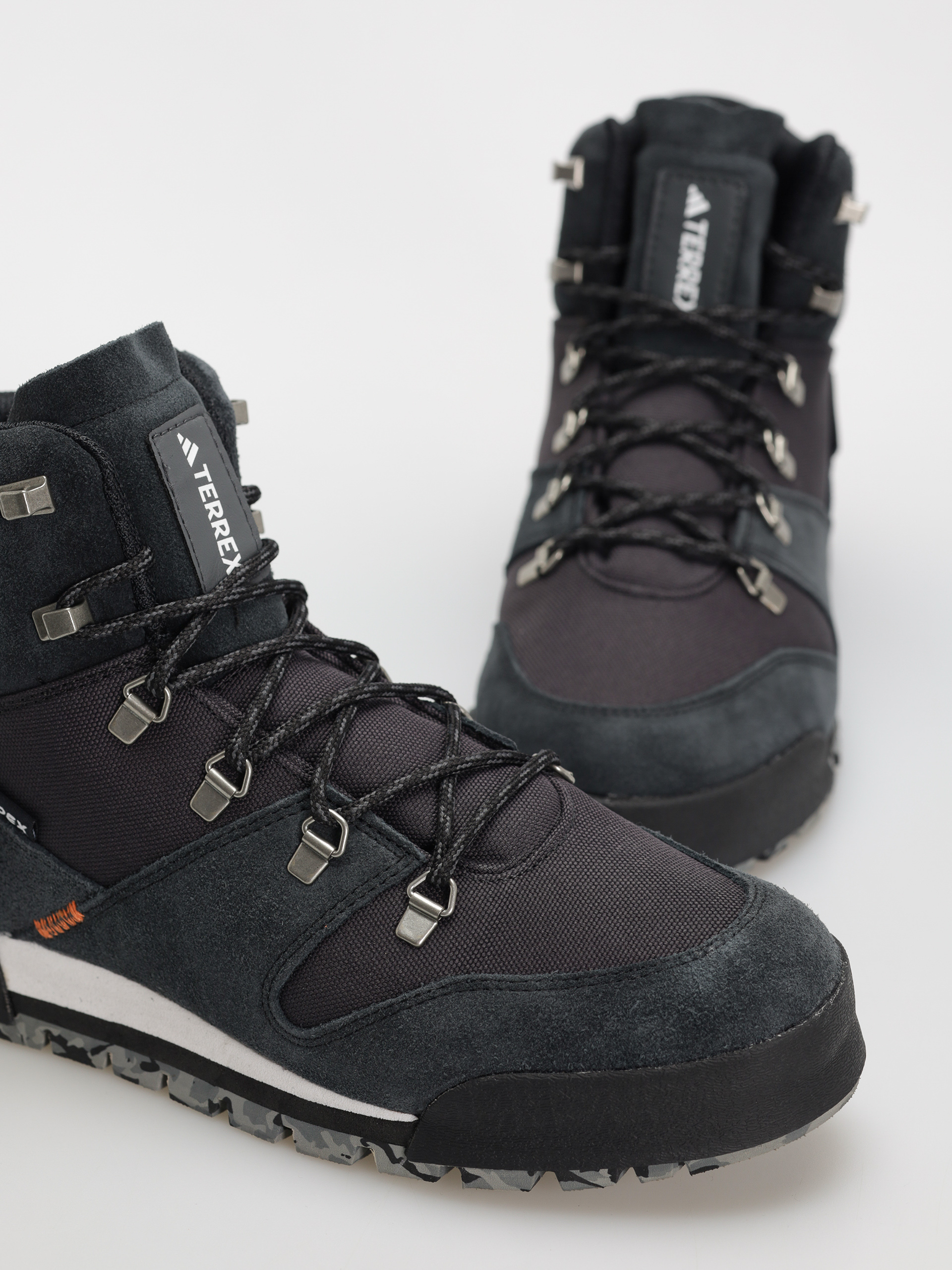 Взуття adidas Terrex Snowpitch C. - білий, чорний (cblack/cblack