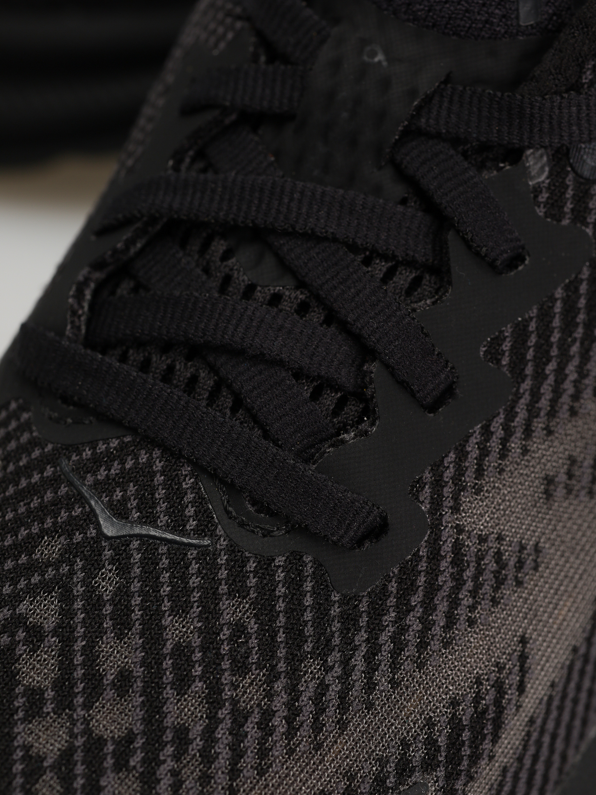 Взуття Hoka Clifton 9 Wmn (black/black)